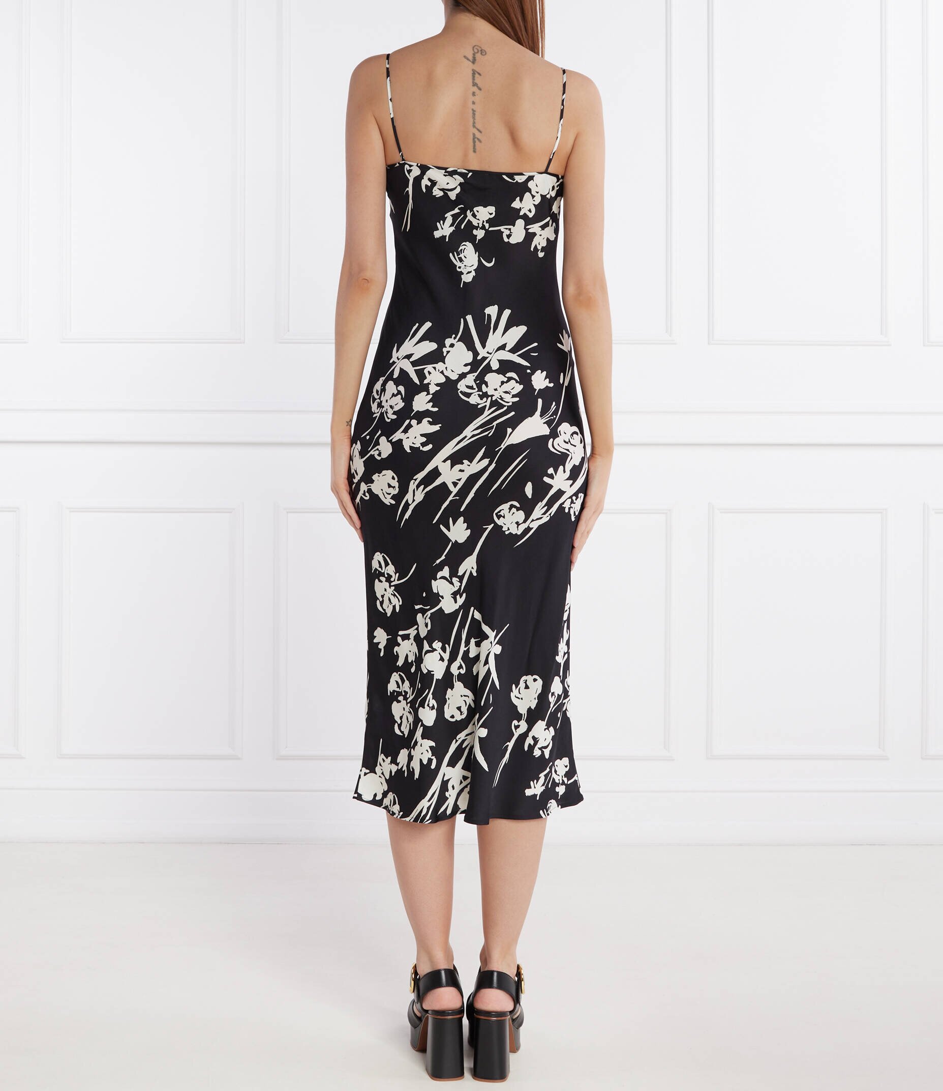 Marella Rochie Eremi
