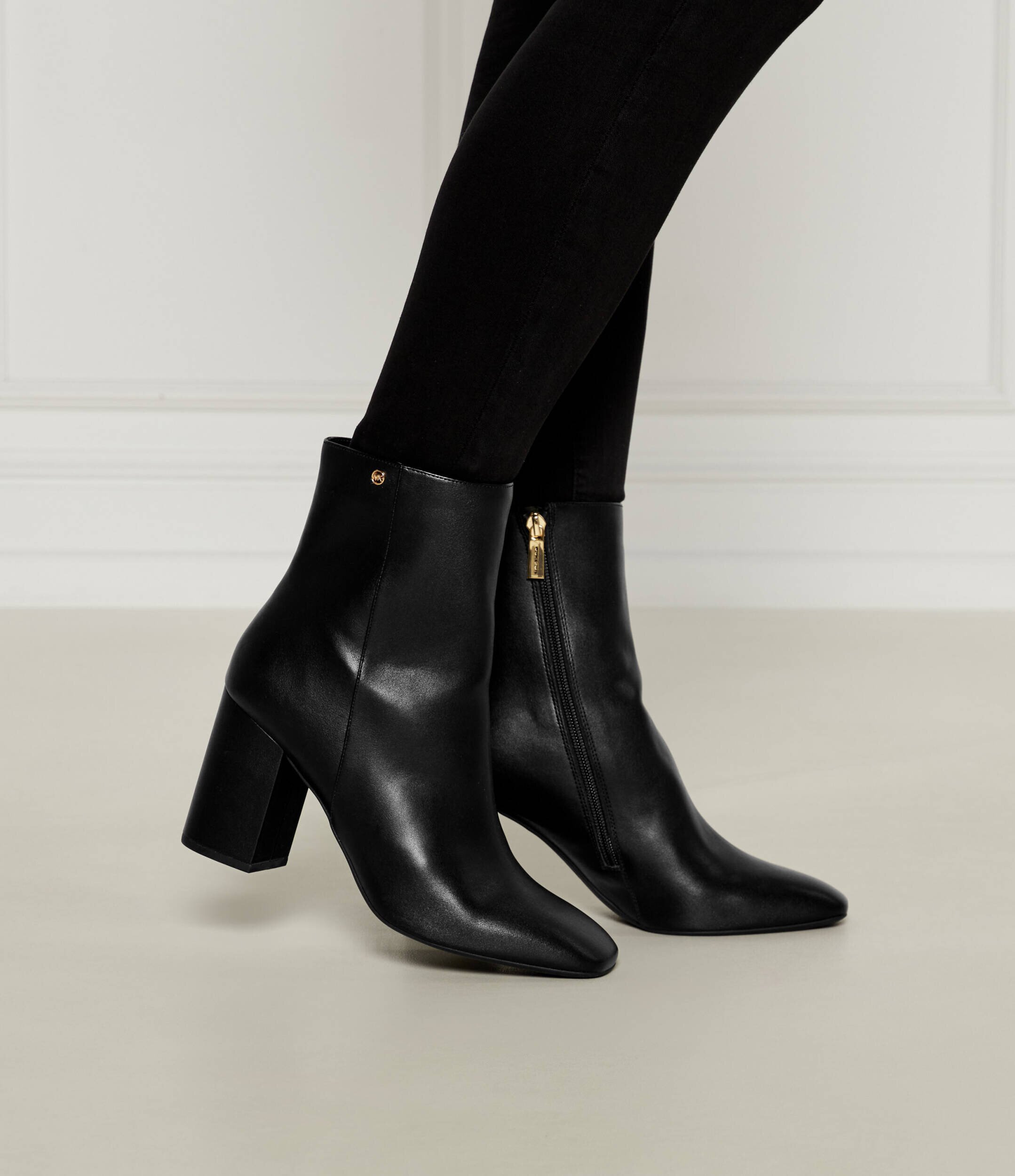 Michael Kors Botine cu toc Hazel cu adaos de piele