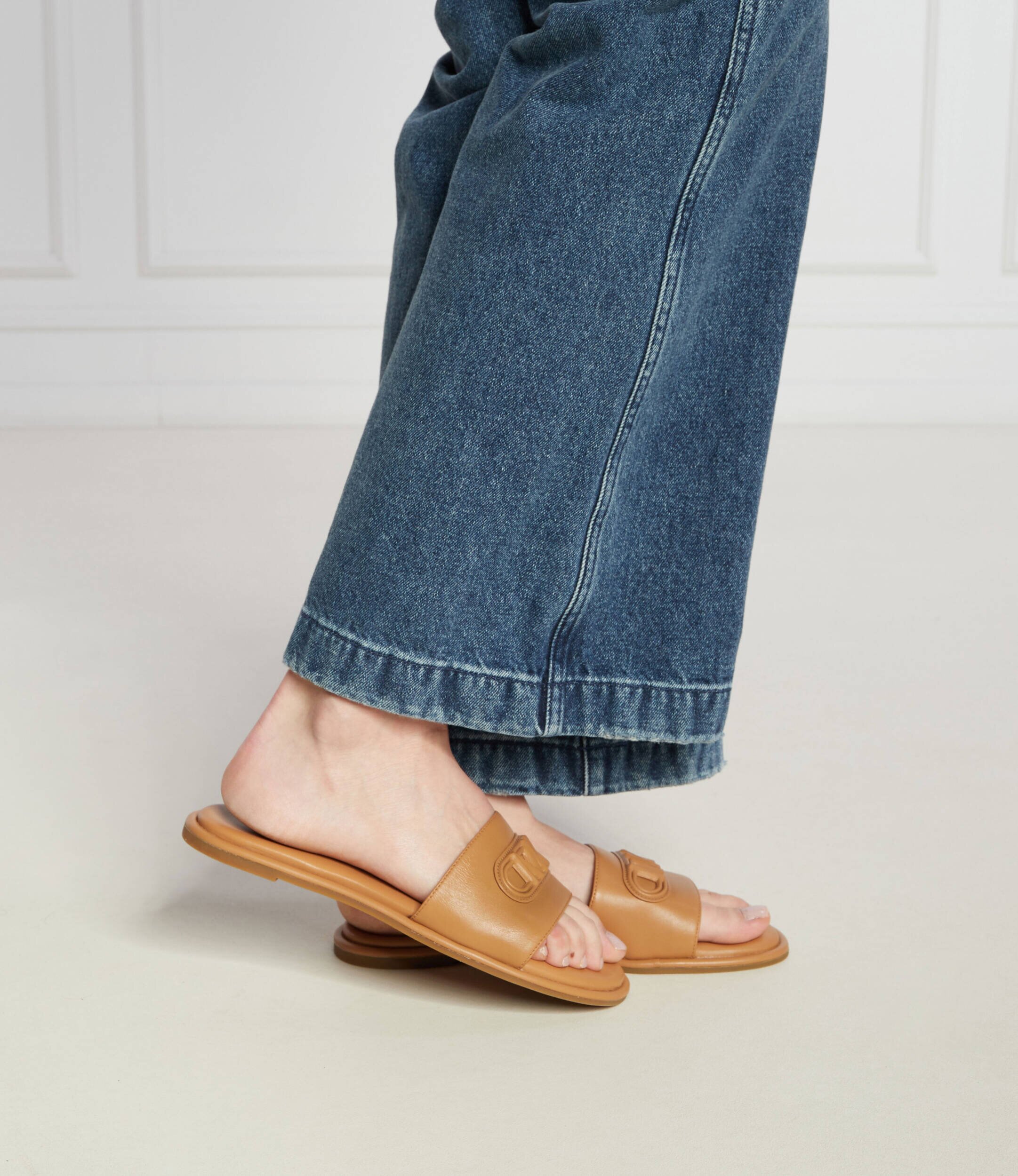 Michael Kors De piele șlapi Saylor