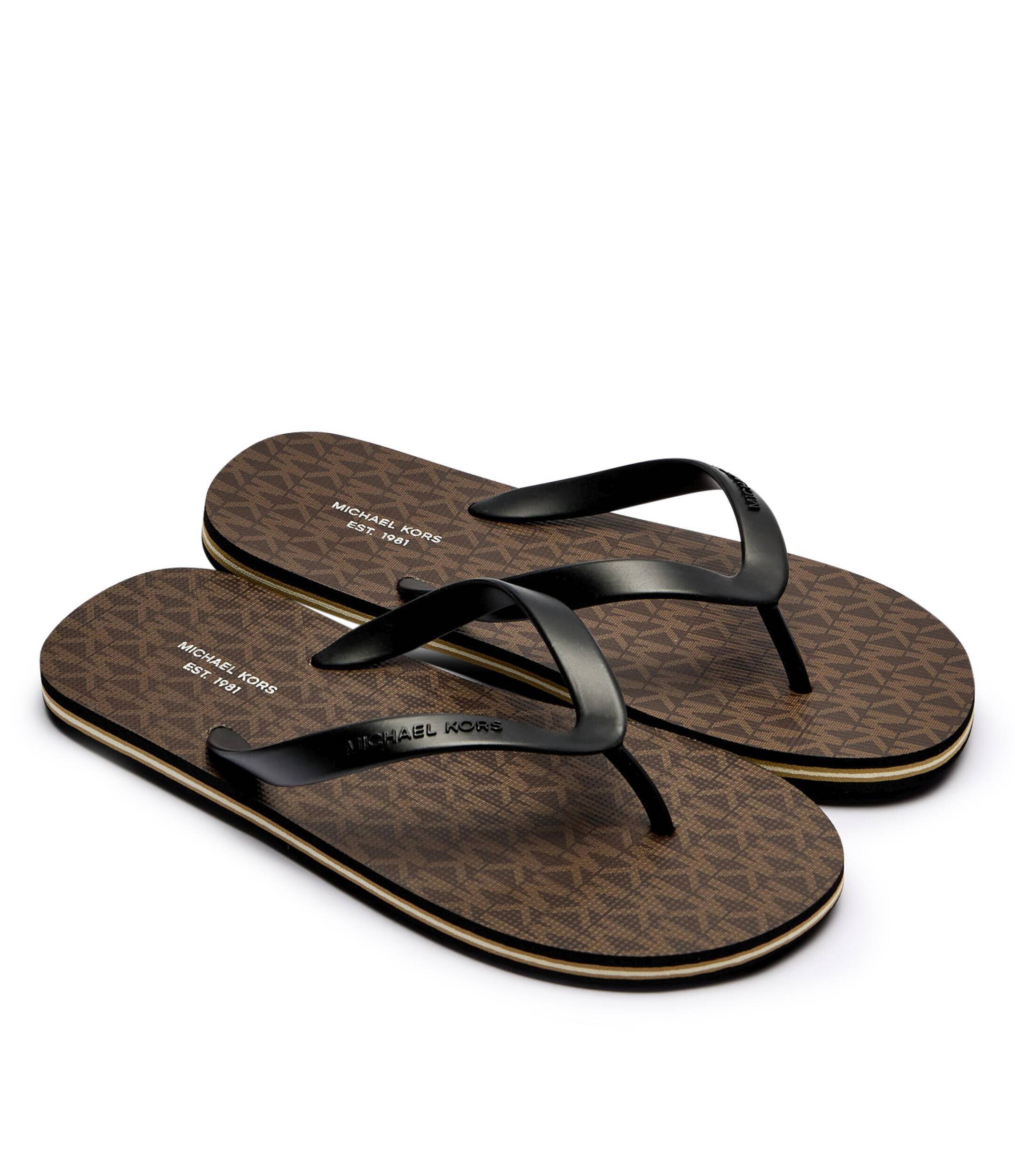 Michael Kors Flip flops TRAVIS