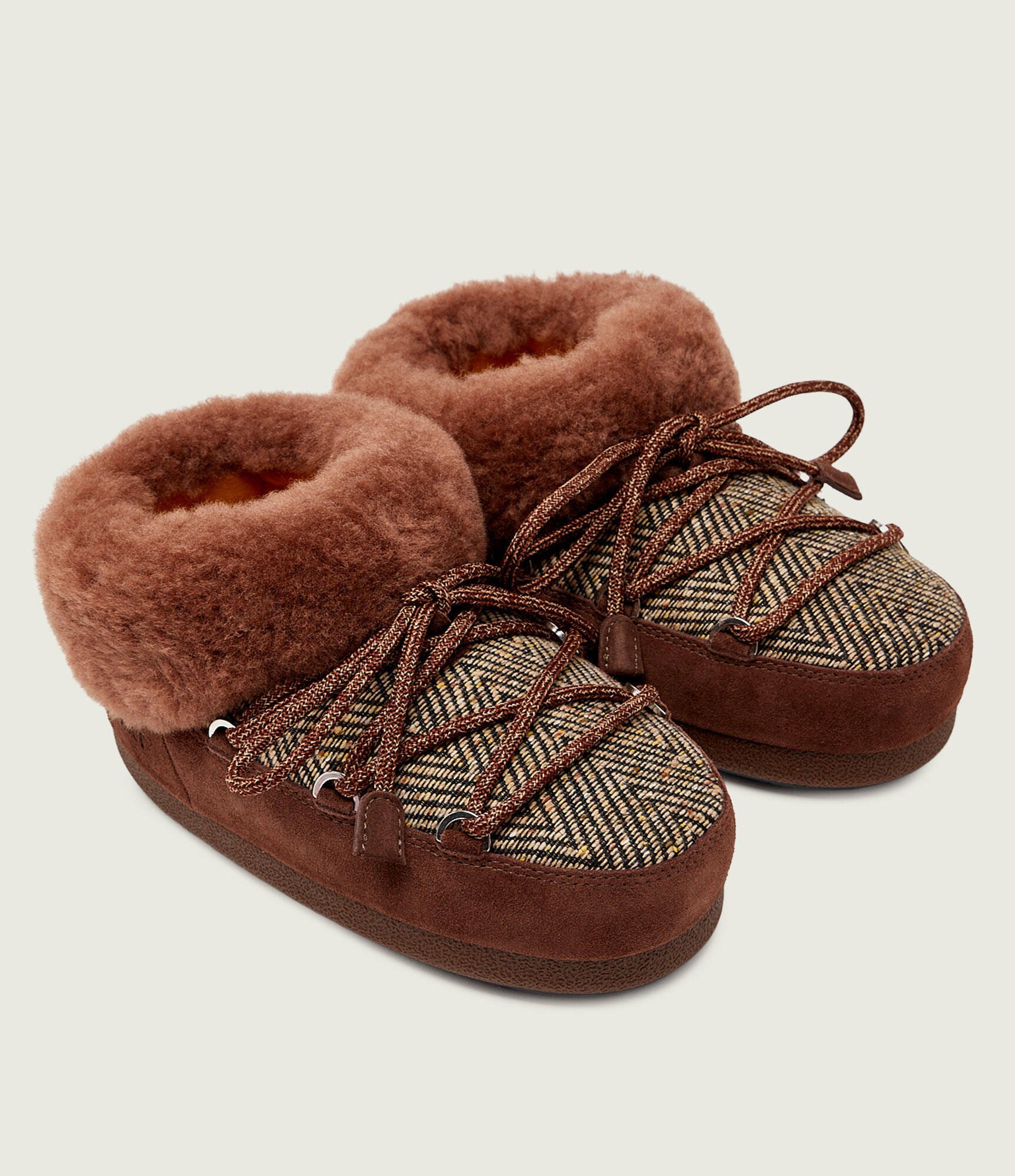 Moon Boot Bocanci X GUEST IN RESIDENCE EVX | shearling | zamsz