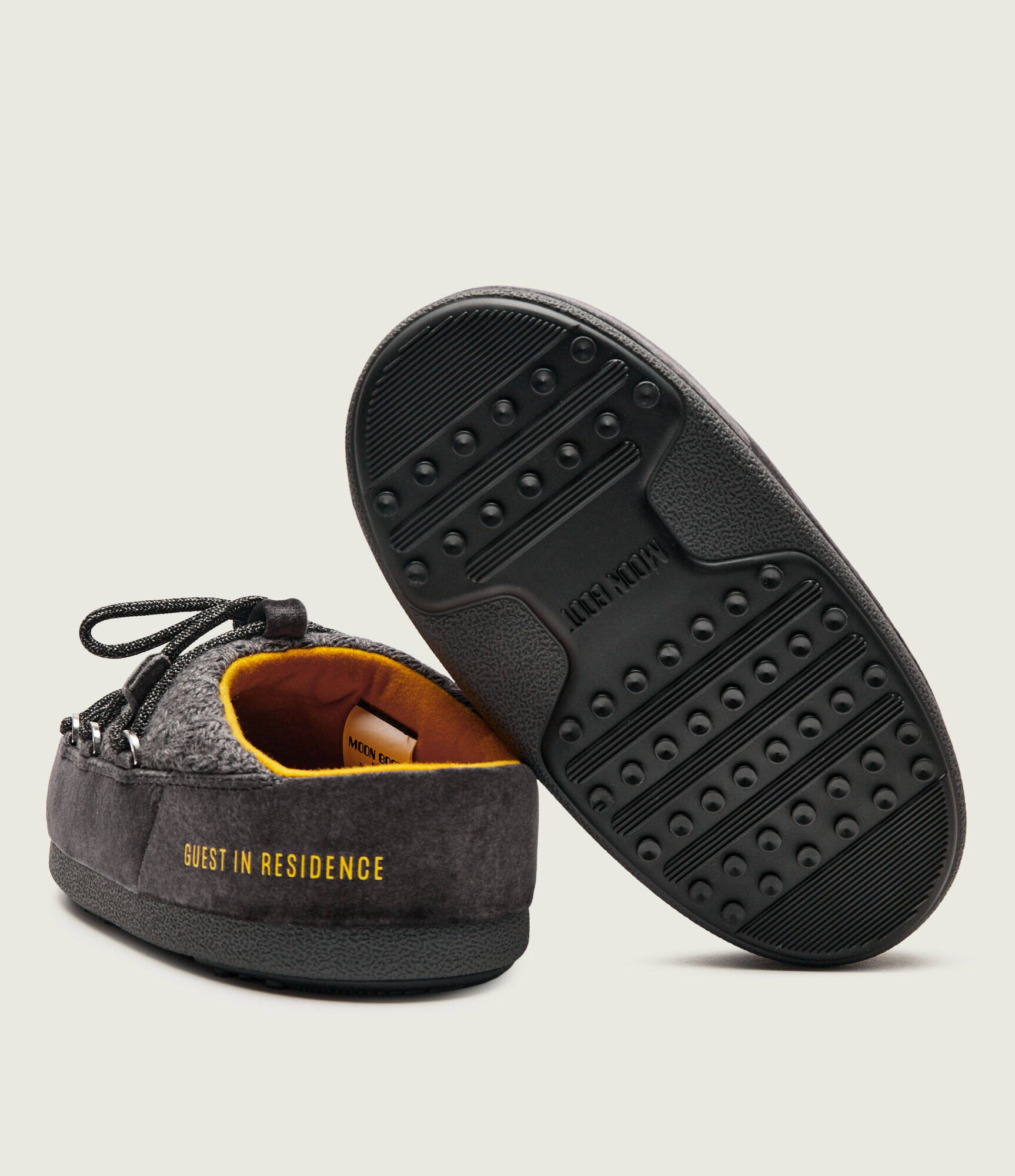 Moon Boot Mules (încălțăminte) X GUEST IN RESIDENCE EVX cu adaos de lână
