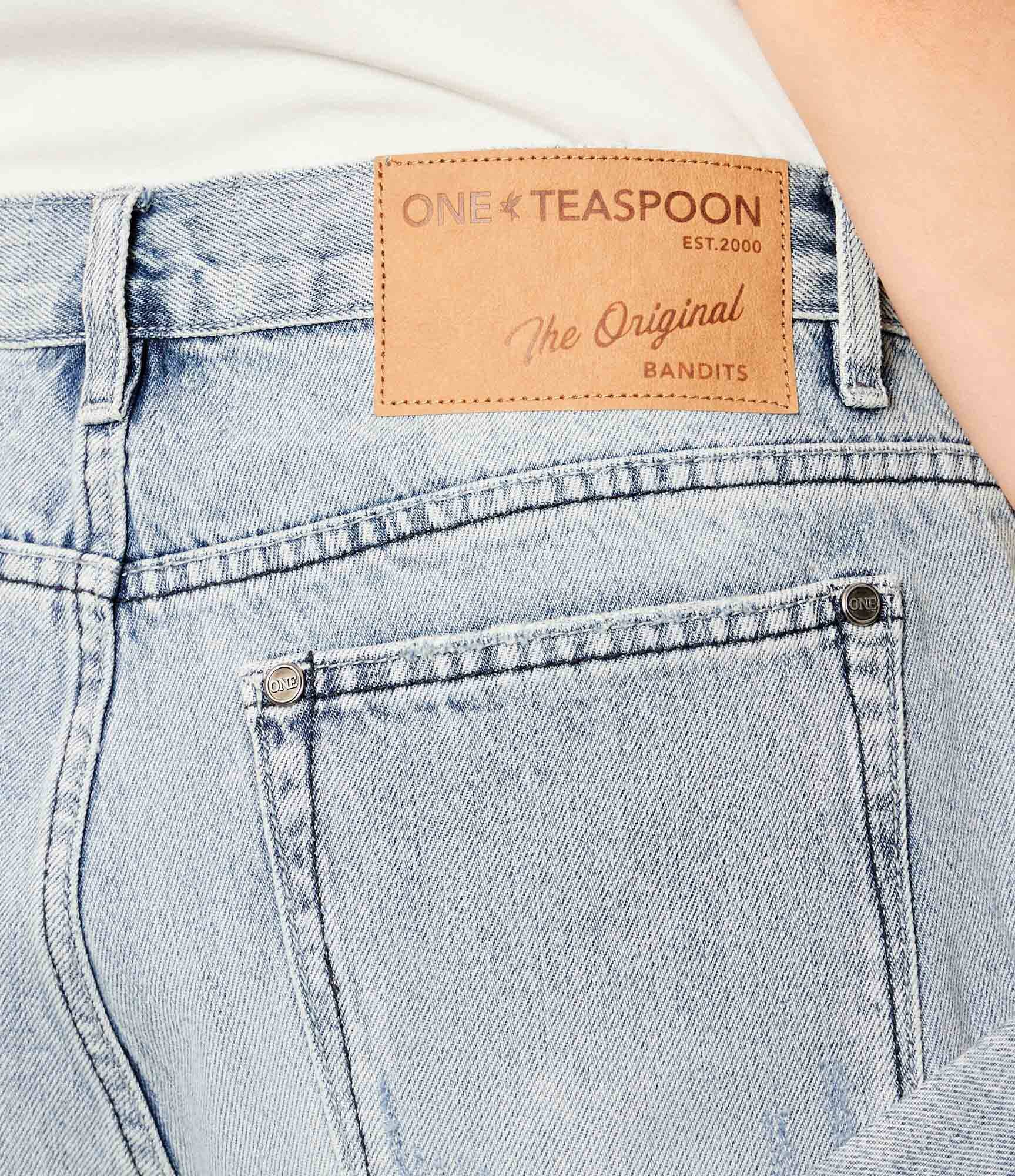 One Teaspoon De blugi pantaloni scurți 25TH BIRTHDAY BANDITS | Relaxed fit | low waist