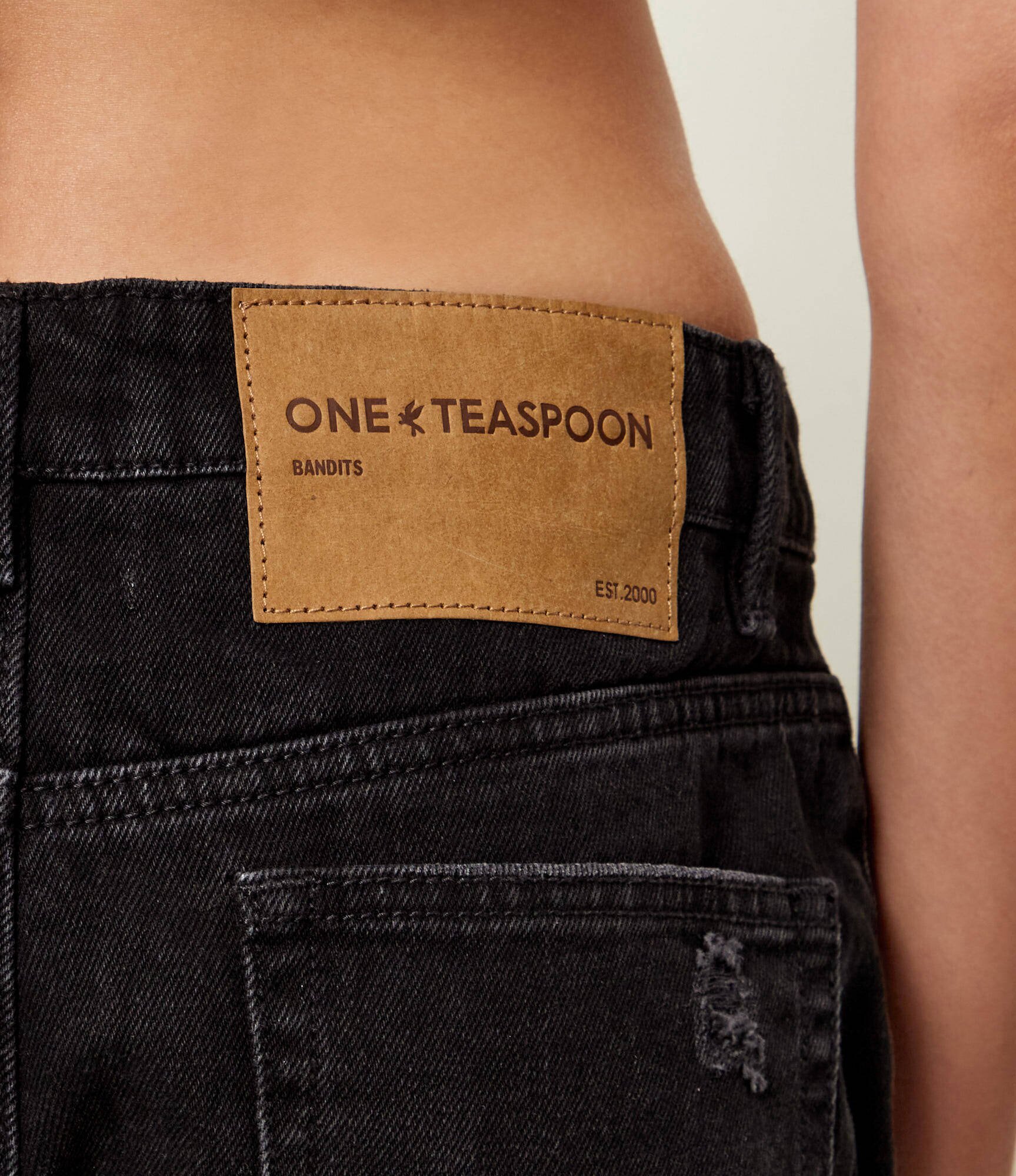 One Teaspoon De blugi pantaloni scurți Bandit | Relaxed fit | low waist
