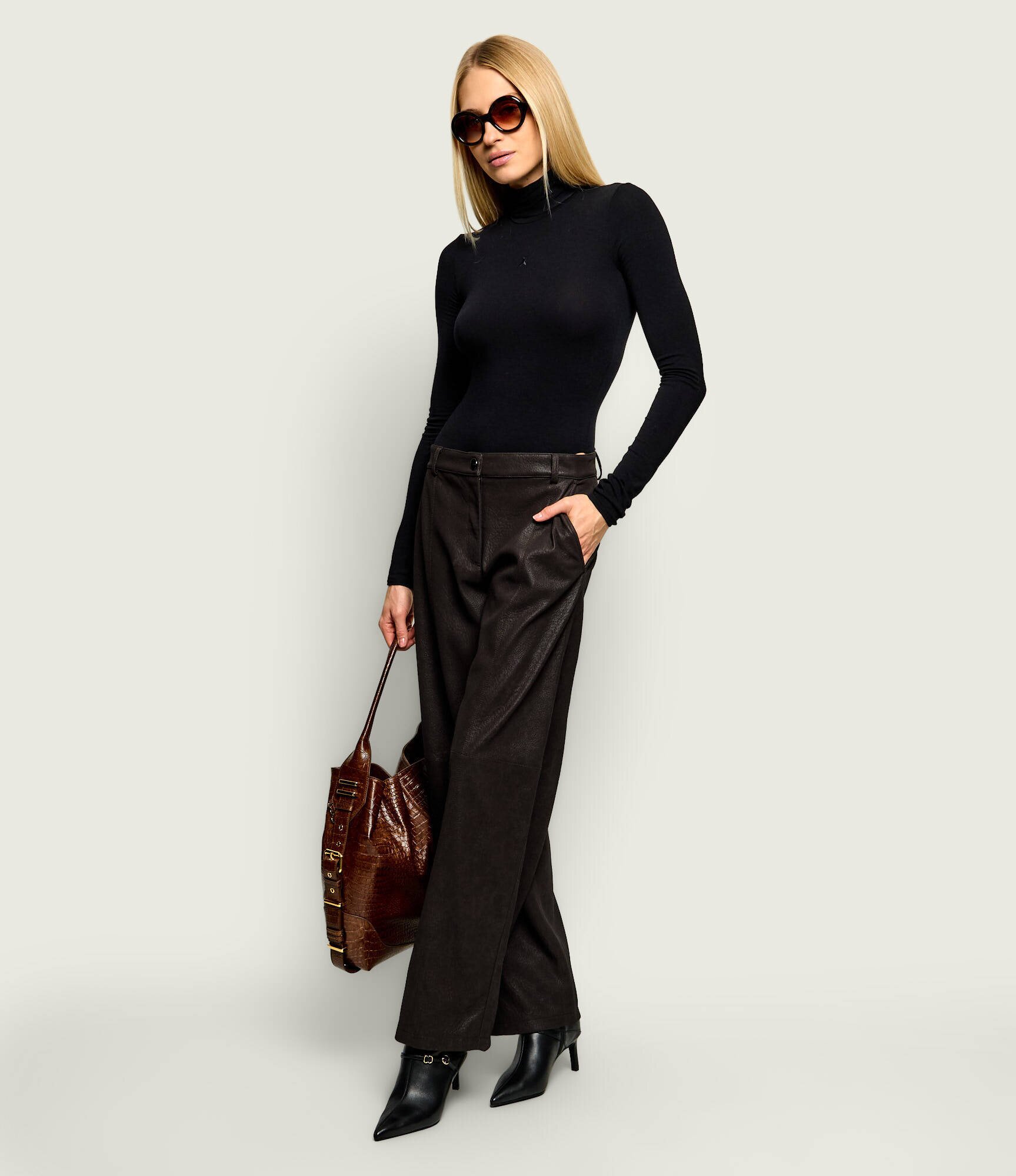 Patrizia Pepe Body | Slim Fit cu adaos de lână