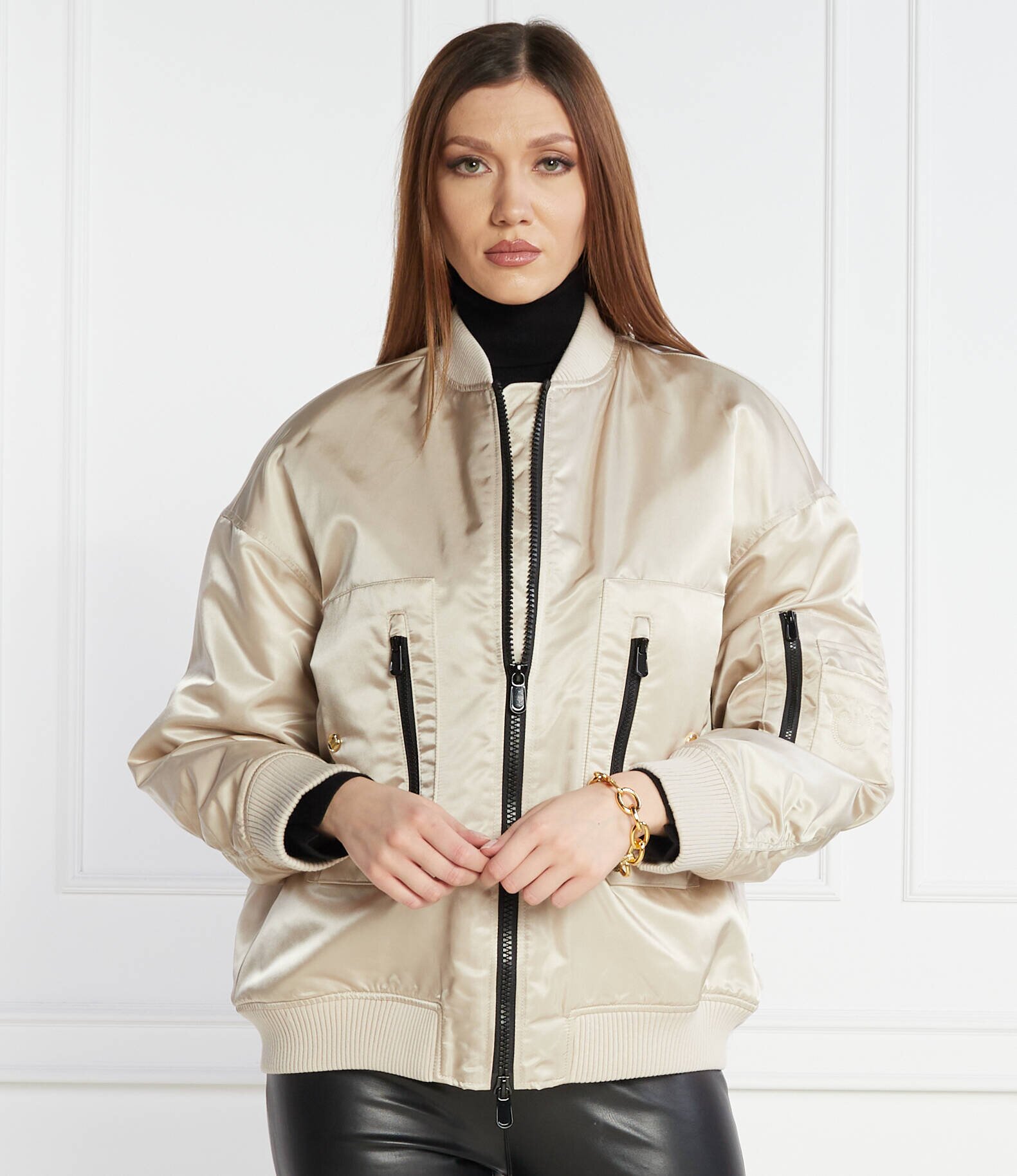 Pinko De satin geacă bomber | Regular Fit
