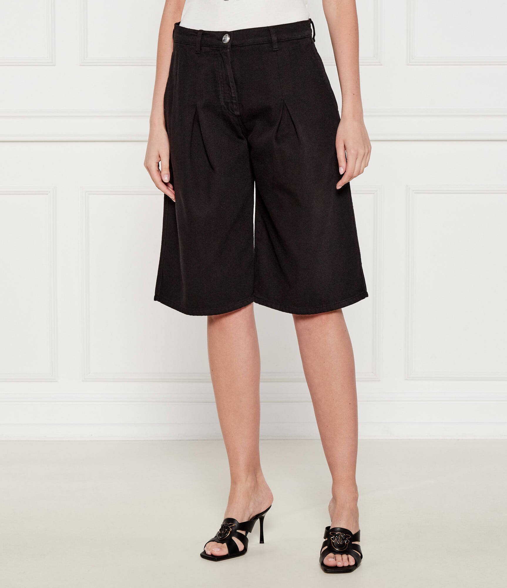 Pinko Pantaloni scurți PASCAL | Loose fit