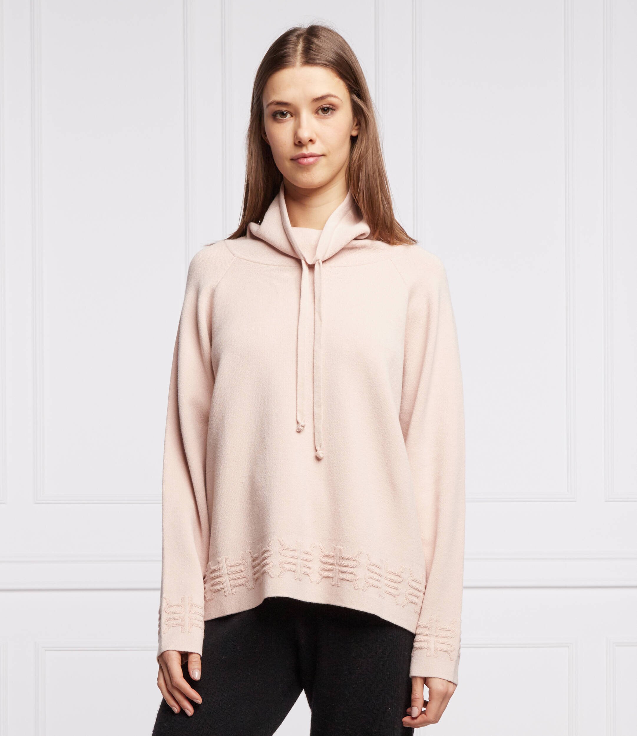 RIANI Pulover | Relaxed fit
