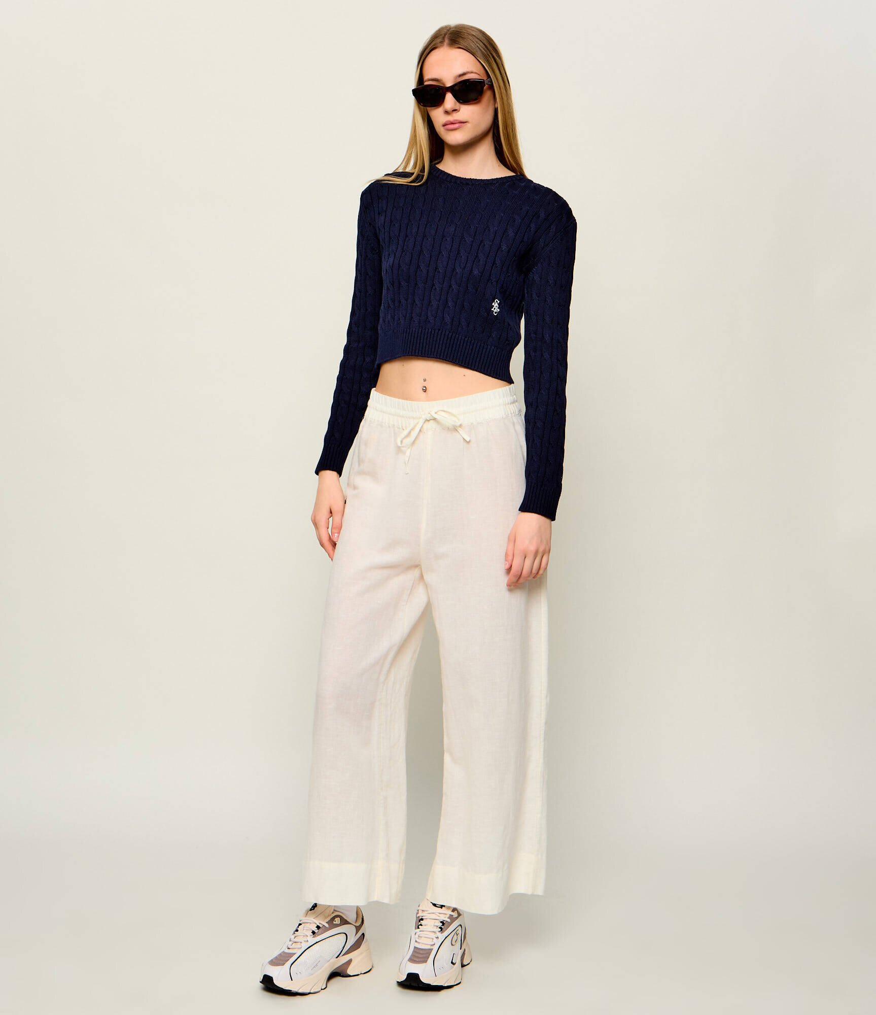 Sporty&Rich Pulover Isao | Cropped Fit
