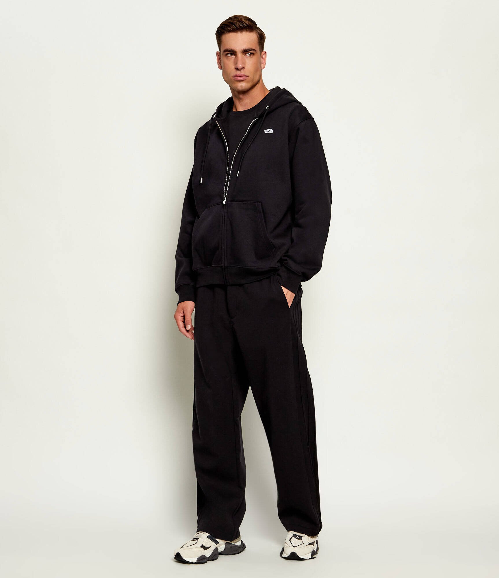 The North Face Hanorac TNF Essential | Relaxed fit