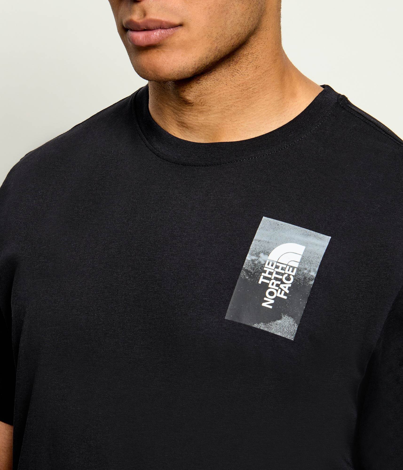 The North Face Tricou Apex'75 Collage | Relaxed fit