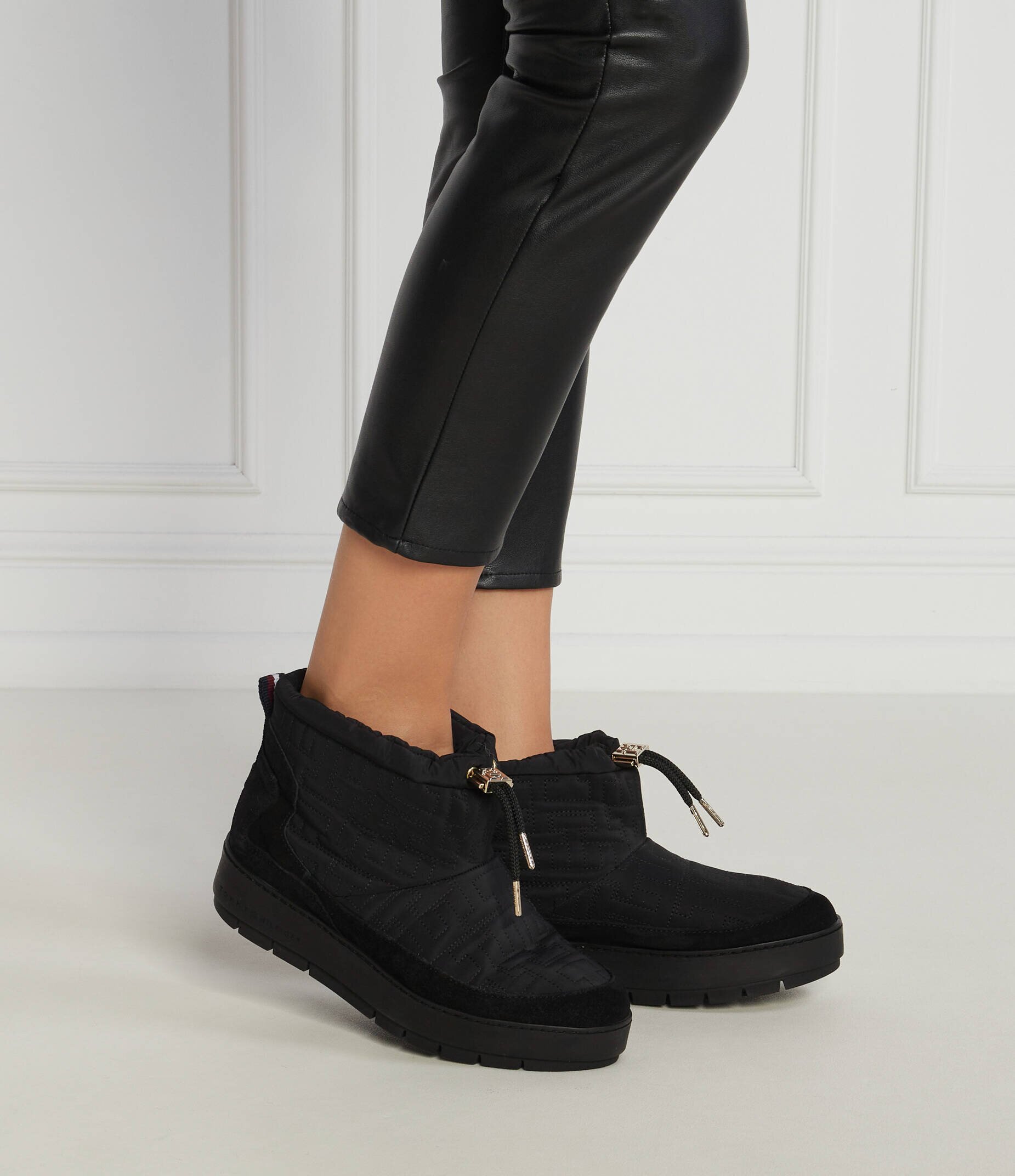 Tommy Hilfiger Bocanci | piele