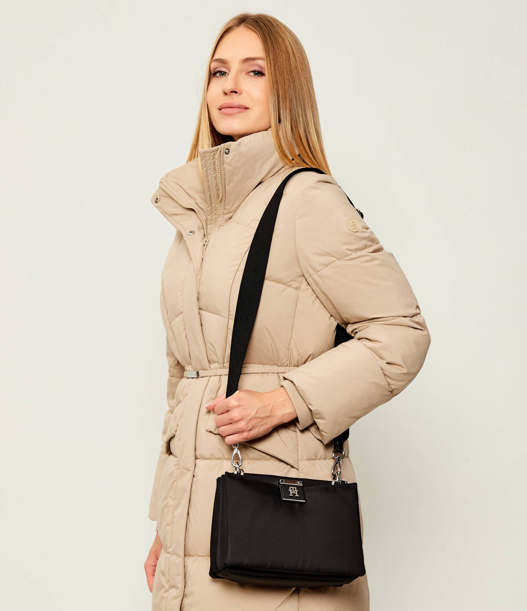 Tommy Hilfiger Geantă pe umăr Emblem