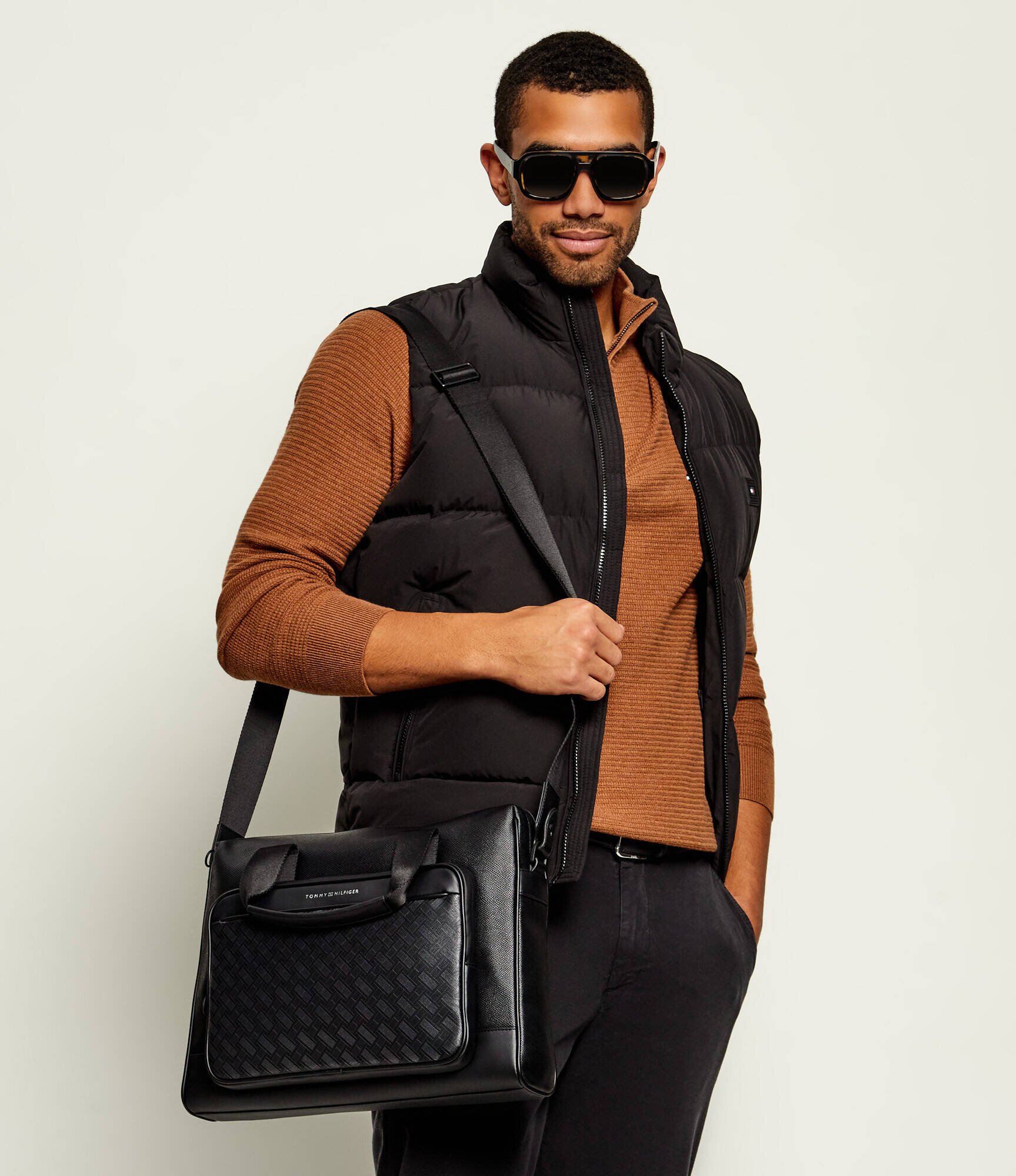 Tommy Hilfiger Geantă pentru laptop 17" Modern