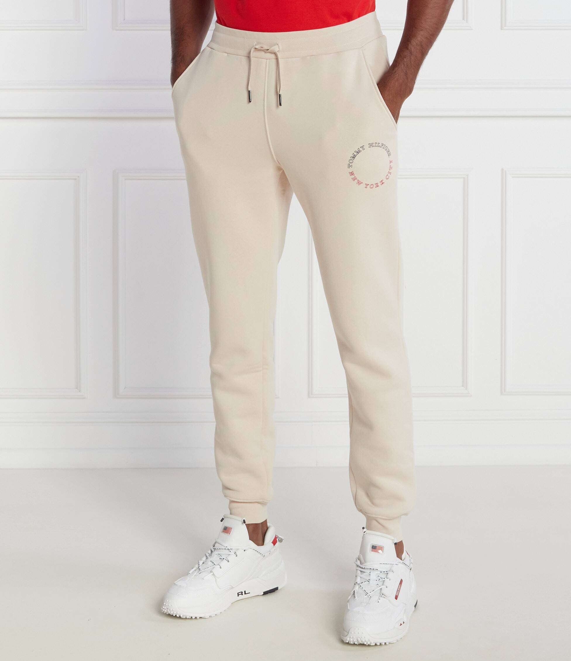 Tommy Hilfiger Pantaloni de trening MONOTYPE ROUNDALL | Regular Fit