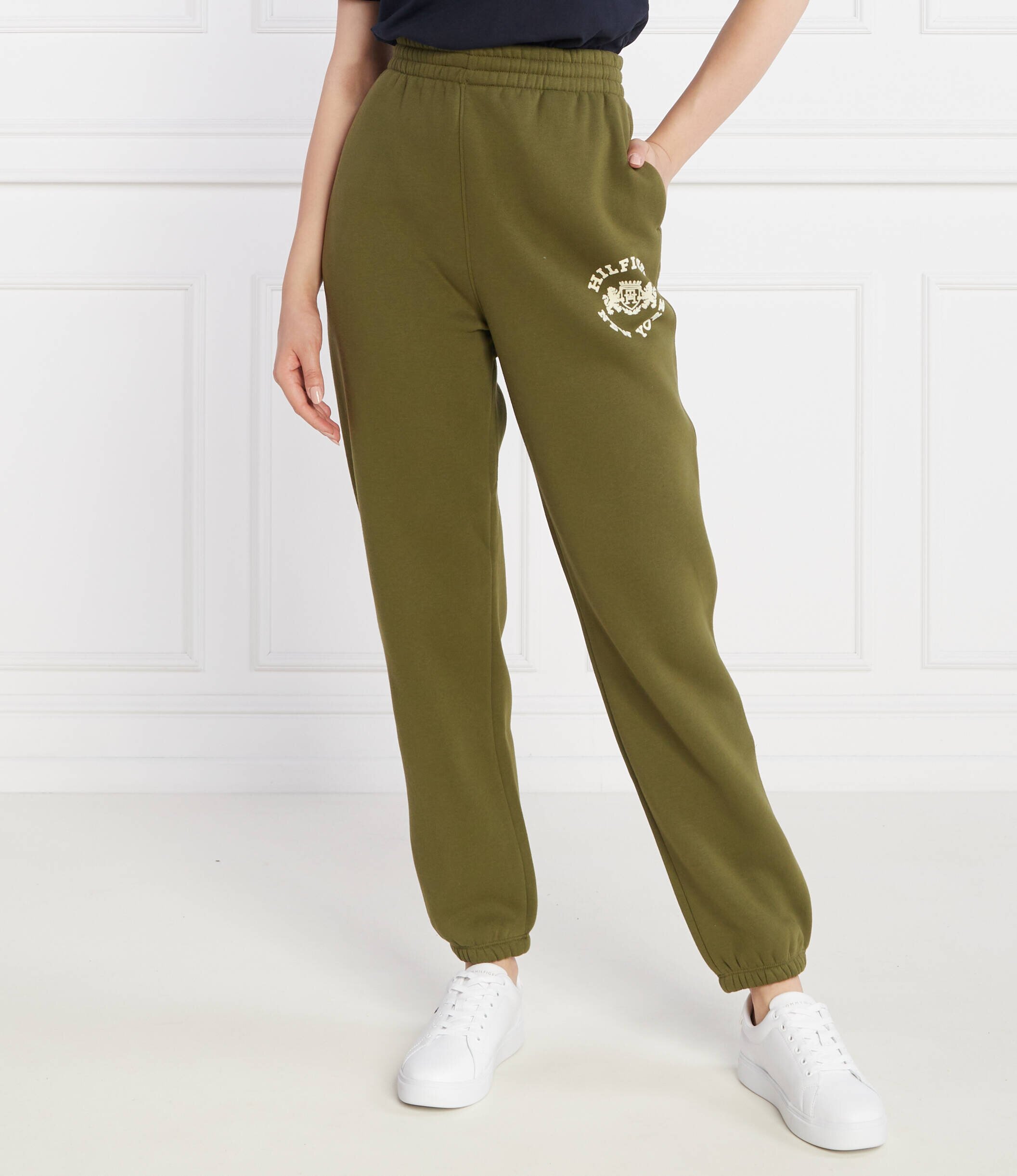 Tommy Hilfiger Pantaloni de trening VARSITY FLOCK | Relaxed fit