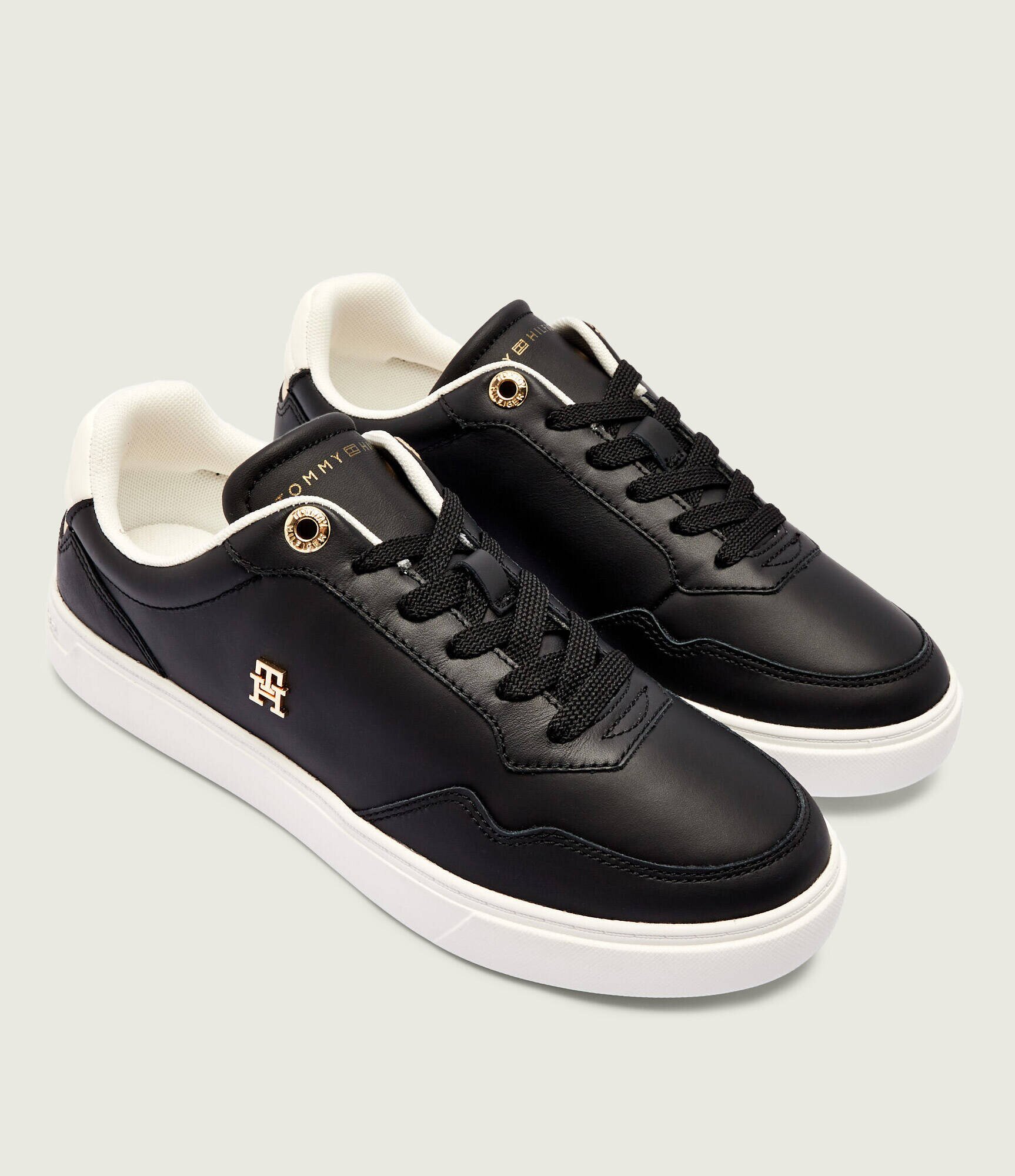 Tommy Hilfiger Teniși din piele Essential