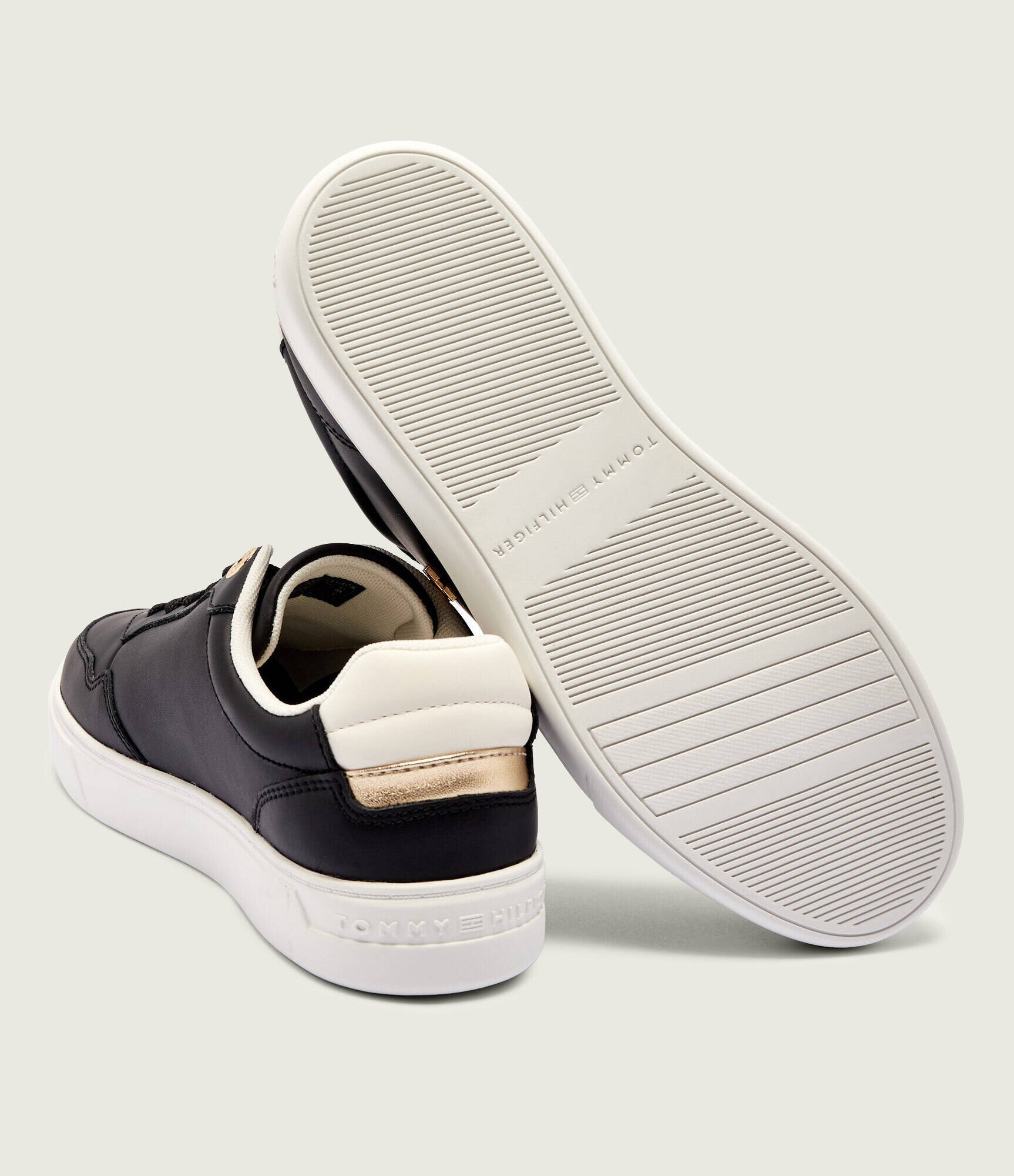 Tommy Hilfiger Teniși din piele Essential