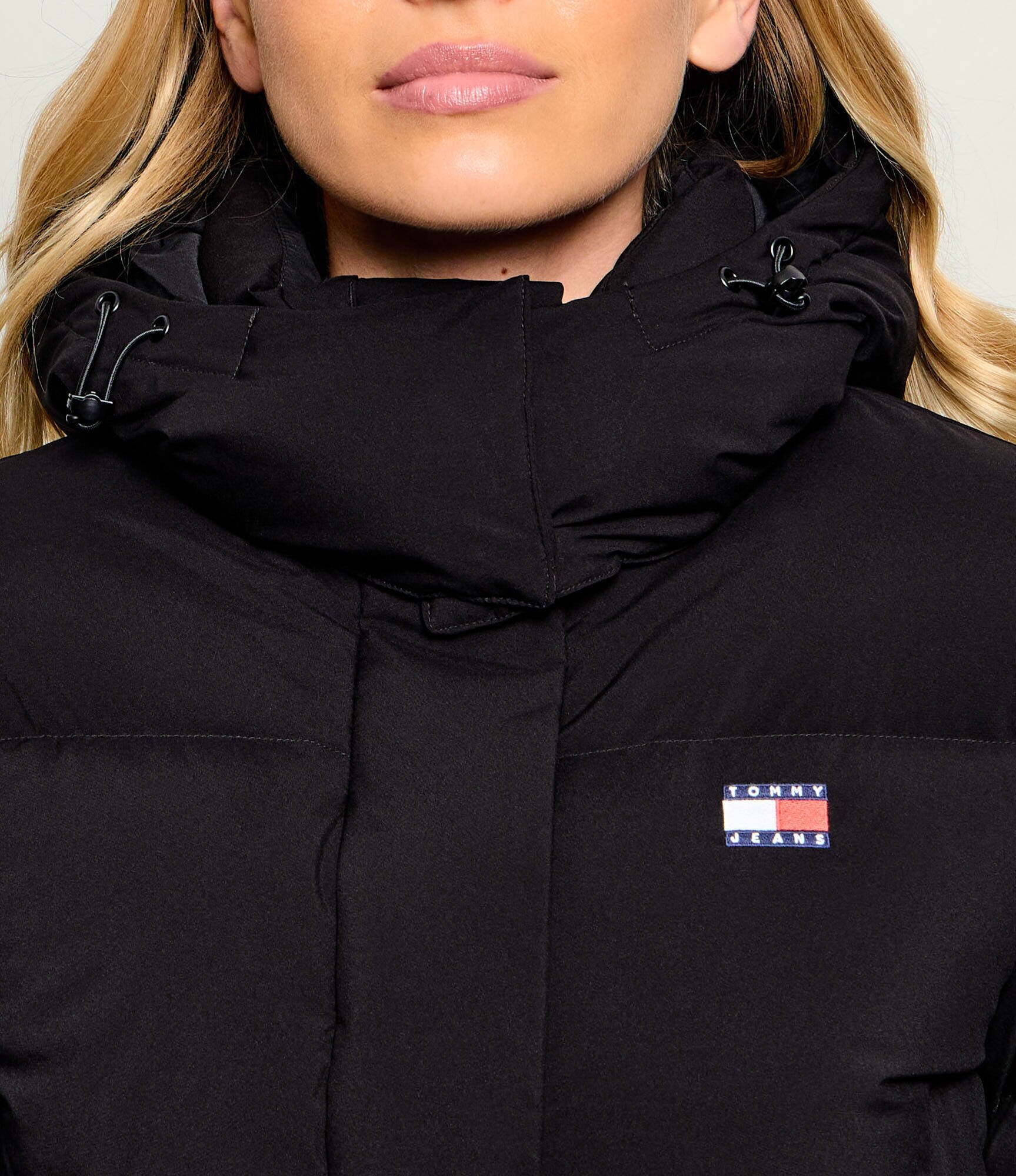 Tommy Jeans Geacă de puf Alaska | Cropped Fit