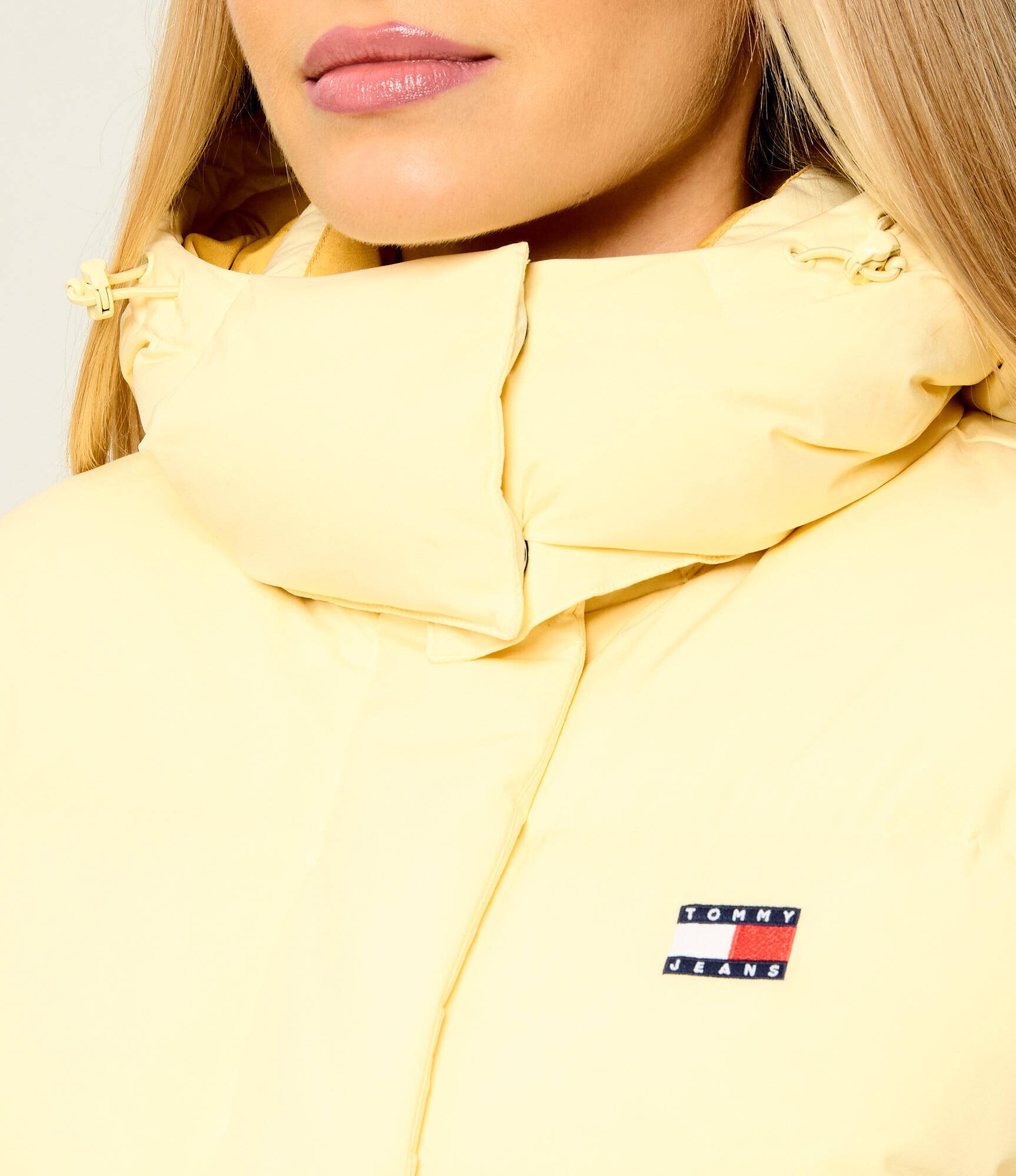 Tommy Jeans Geacă de puf Alaska | Cropped Fit