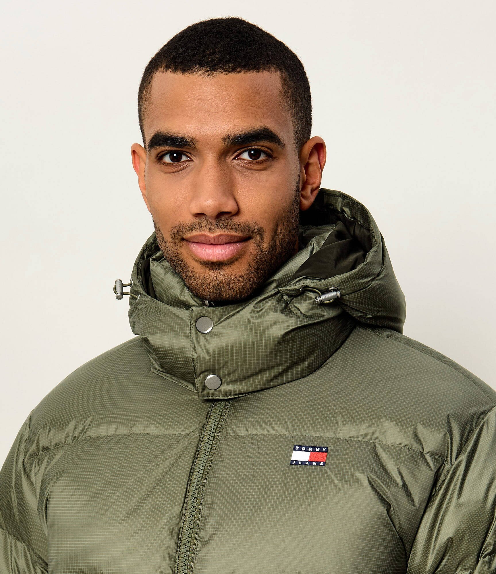 Tommy Jeans Geacă de puf Alaska | Relaxed fit