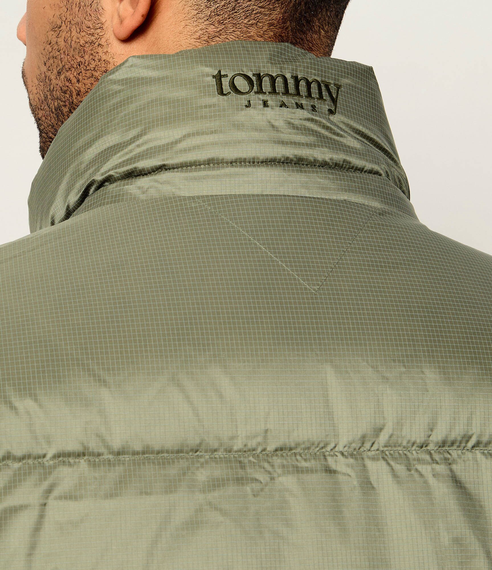Tommy Jeans Geacă de puf Alaska | Relaxed fit