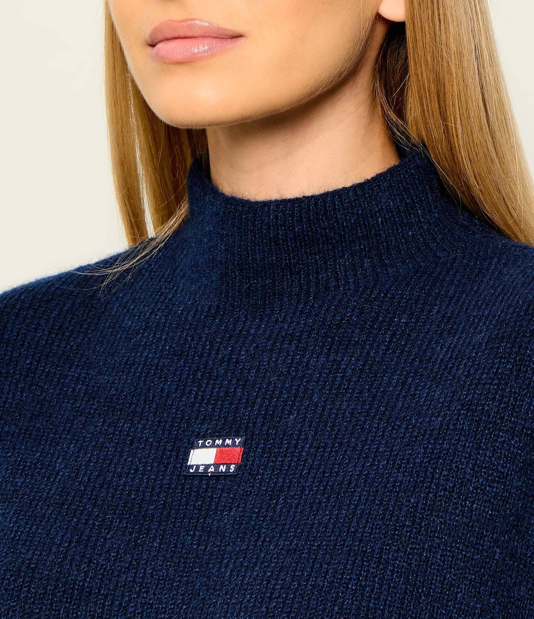 Tommy Jeans Guler înalt Badge | Relaxed fit cu adaos de lână
