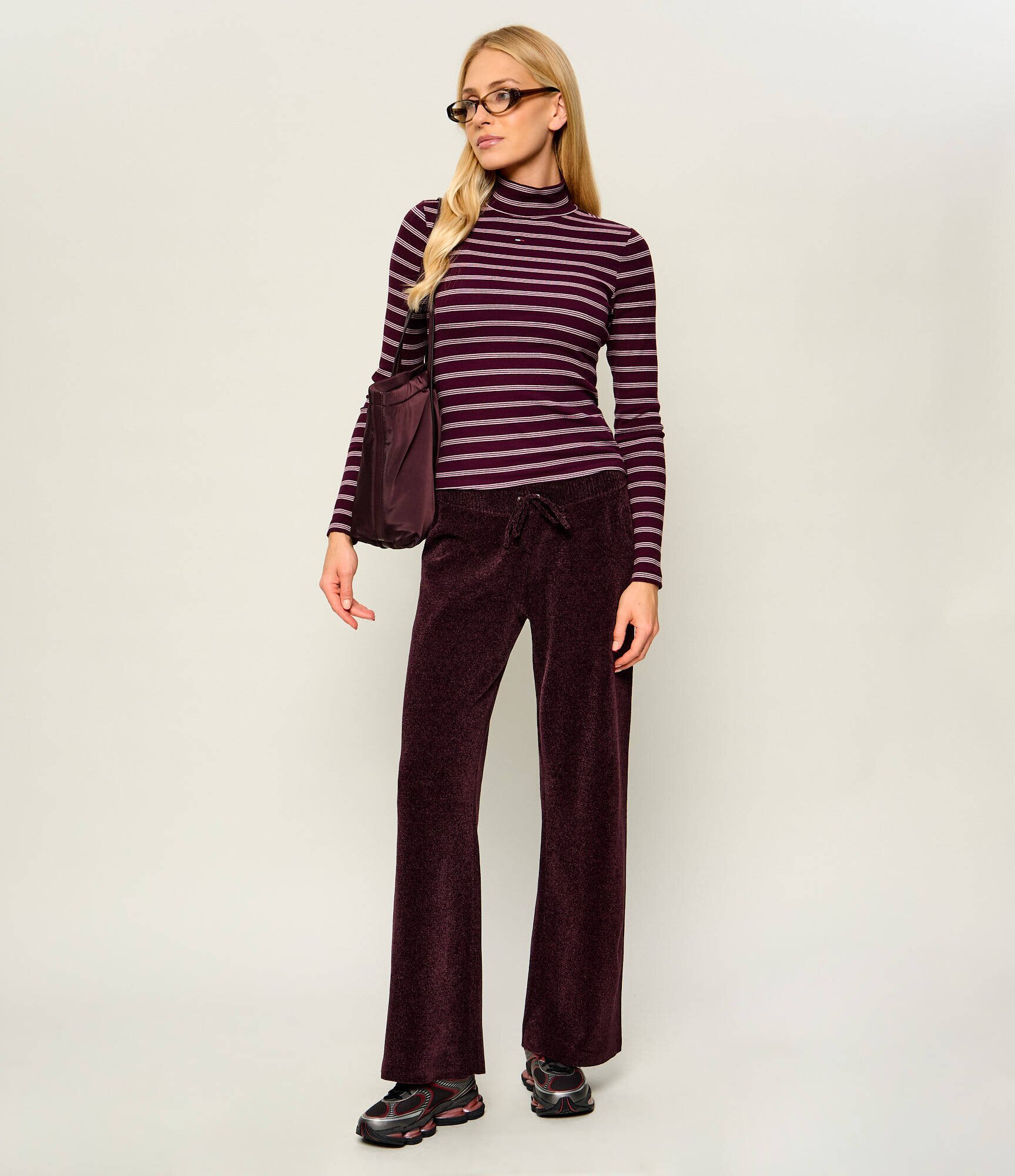 Tommy Jeans Guler înalt Essential | Slim Fit