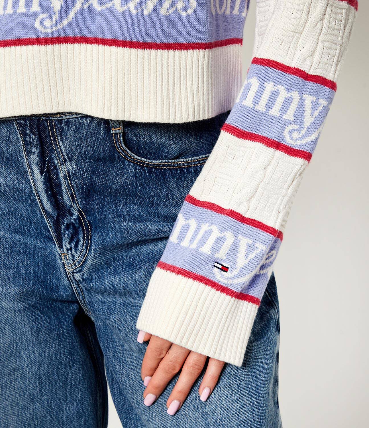 Tommy Jeans Pulover | Cropped Fit