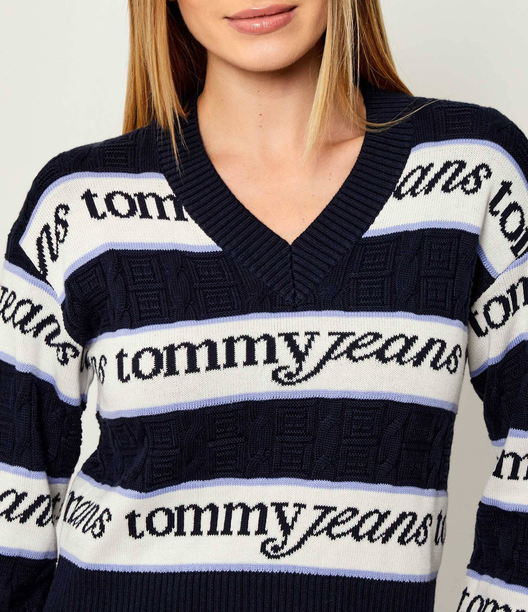 Tommy Jeans Pulover | Cropped Fit