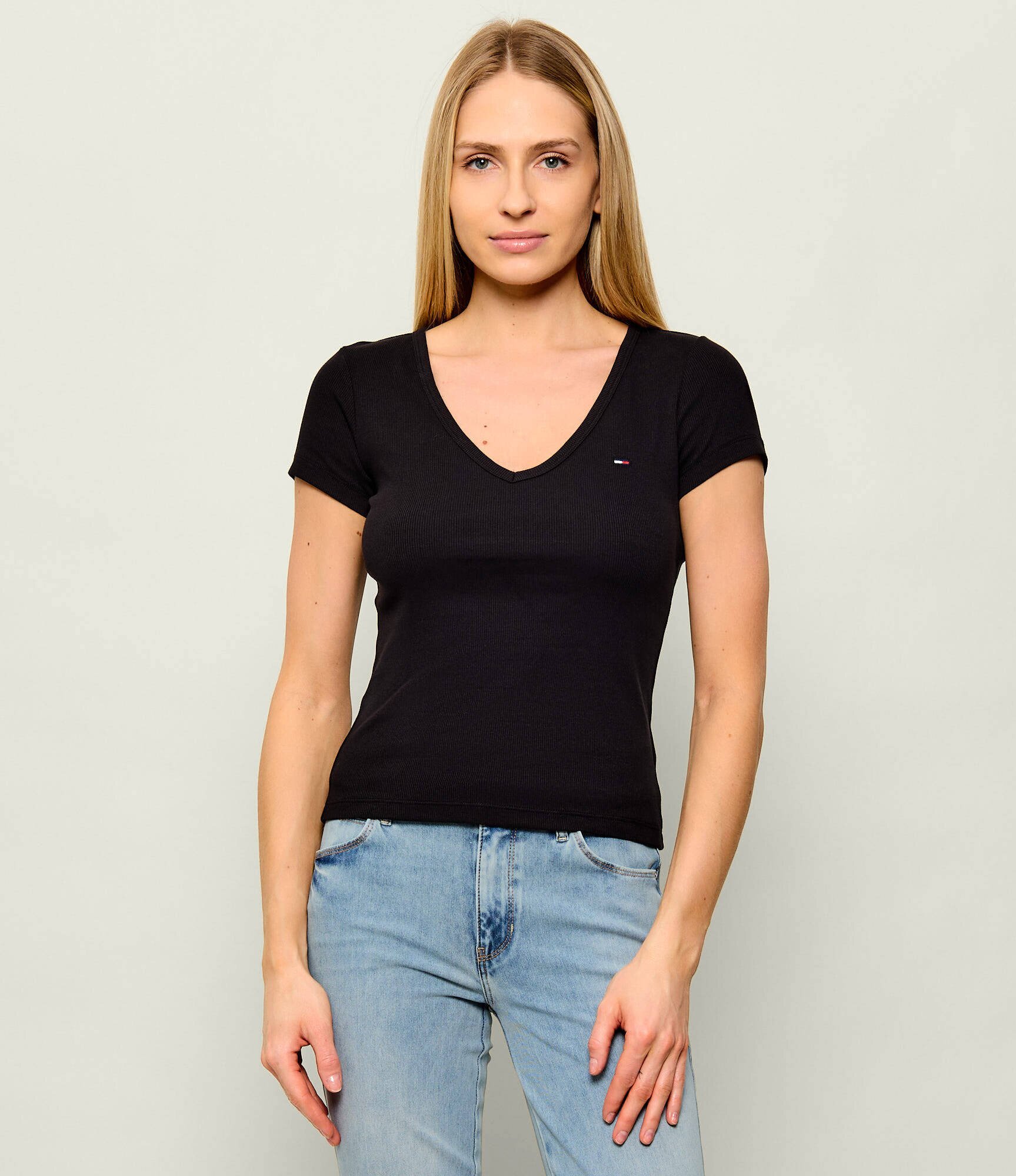 Tommy Jeans Tricou ESSENTIAL | Slim Fit
