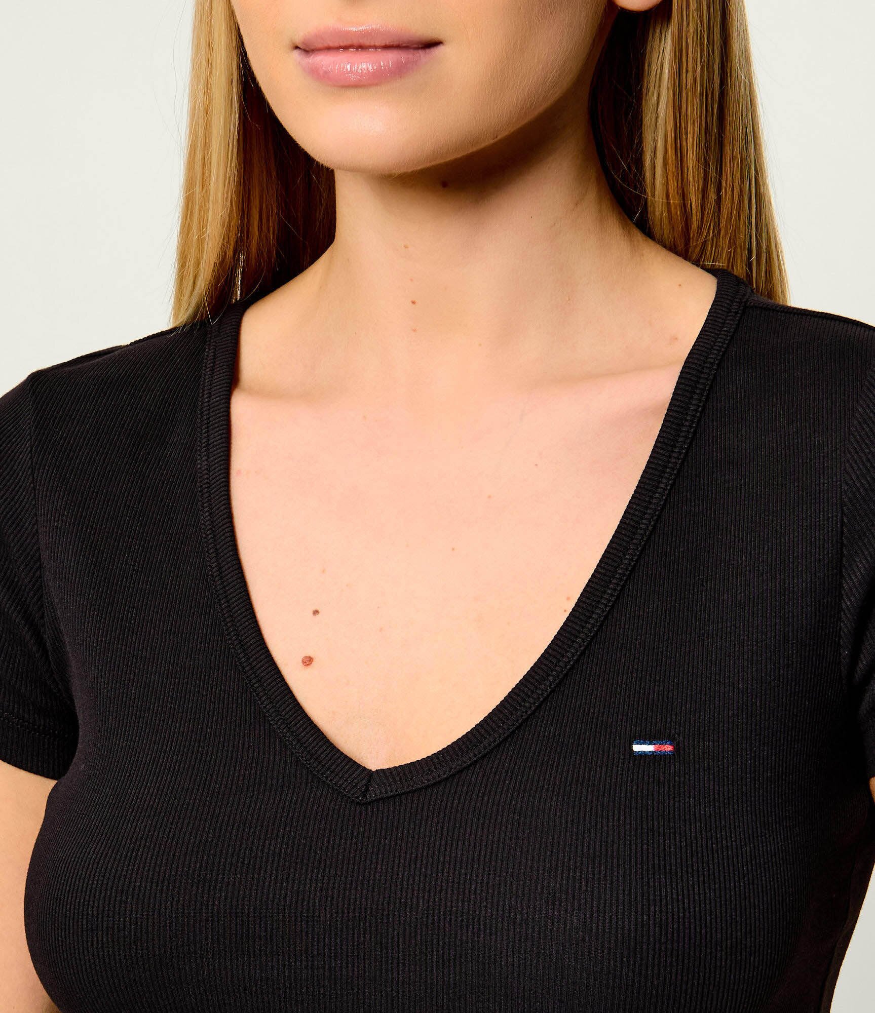 Tommy Jeans Tricou ESSENTIAL | Slim Fit
