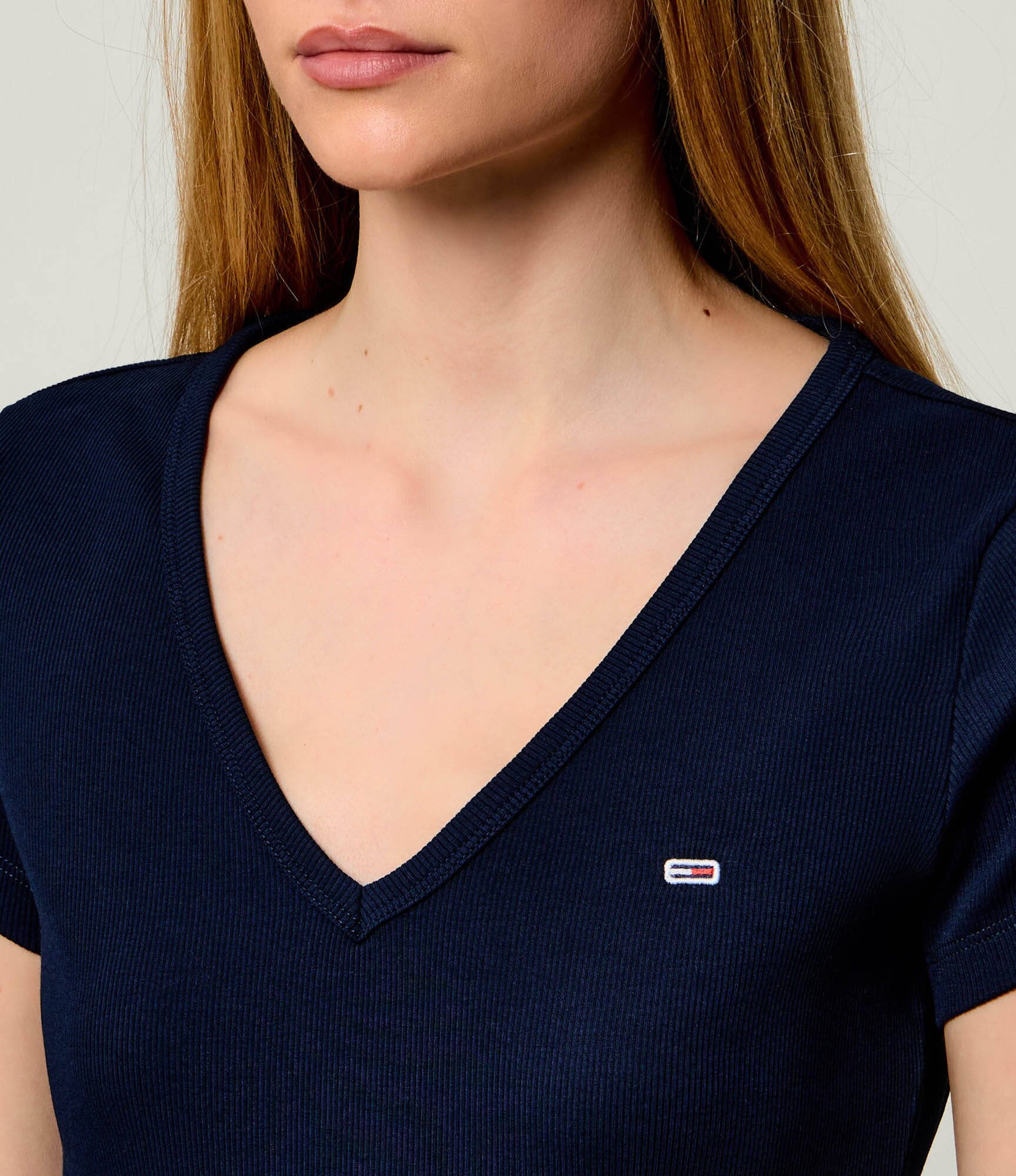 Tommy Jeans Tricou ESSENTIAL | Slim Fit
