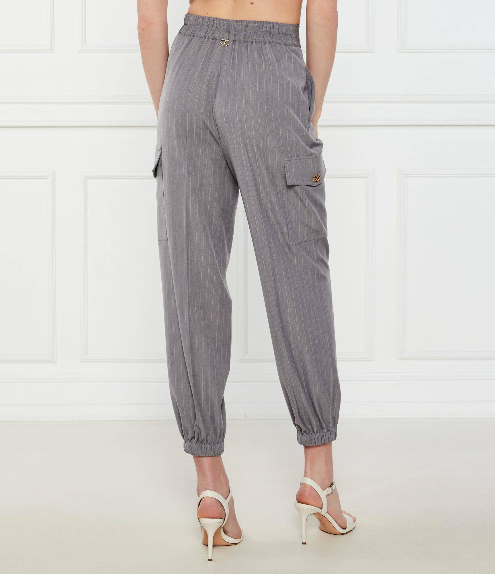 Twinset Pantaloni cargo | regular fit