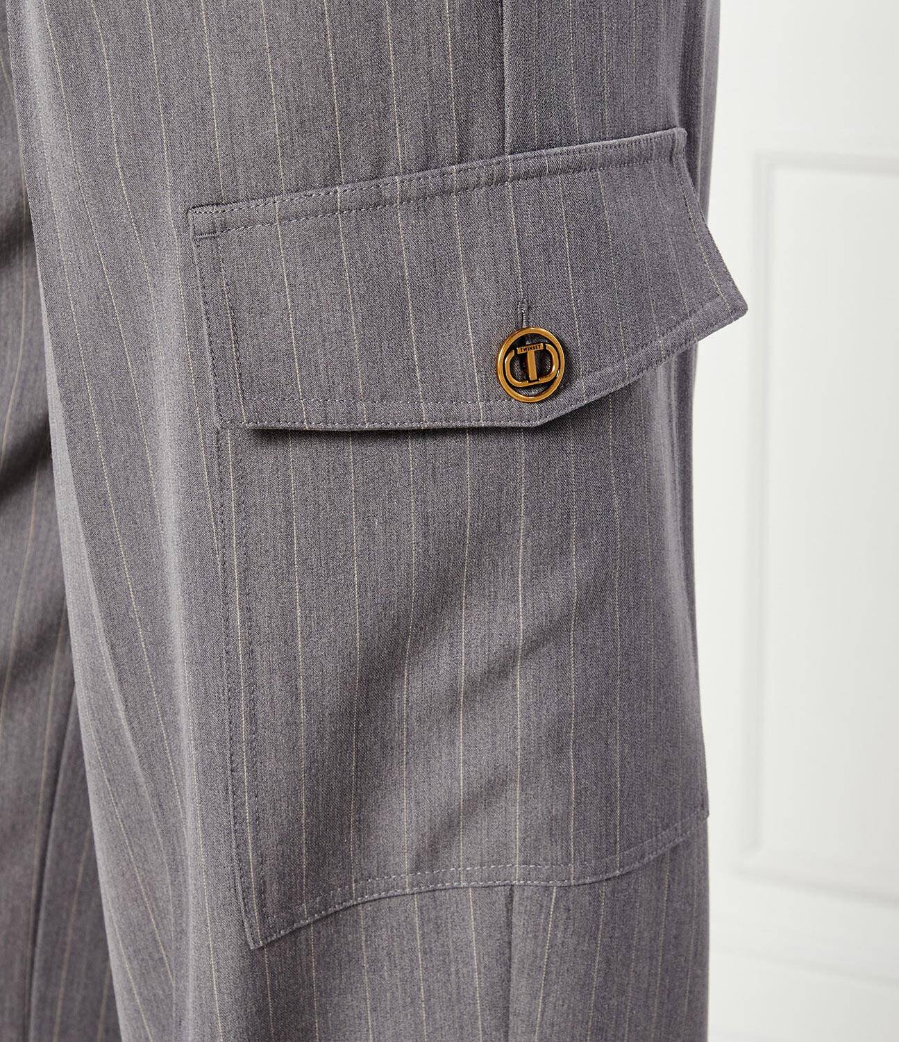 Twinset Pantaloni cargo | regular fit