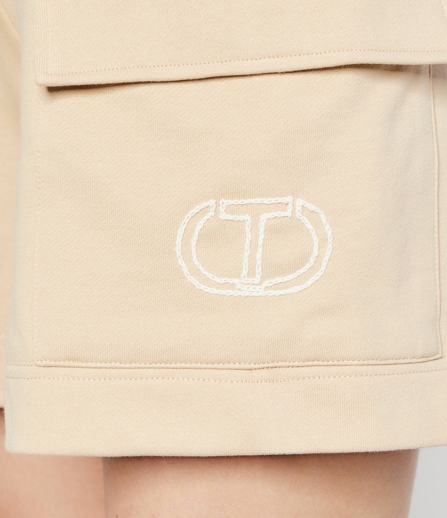 Twinset Pantaloni scurți | Regular Fit