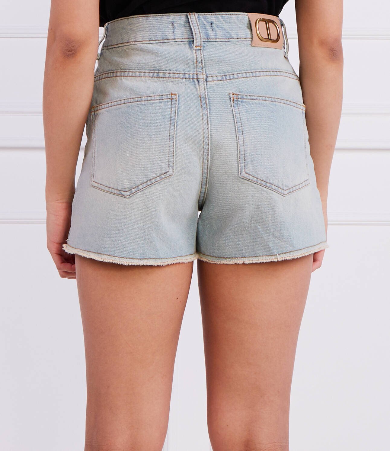 Twinset Pantaloni scurți | Regular Fit