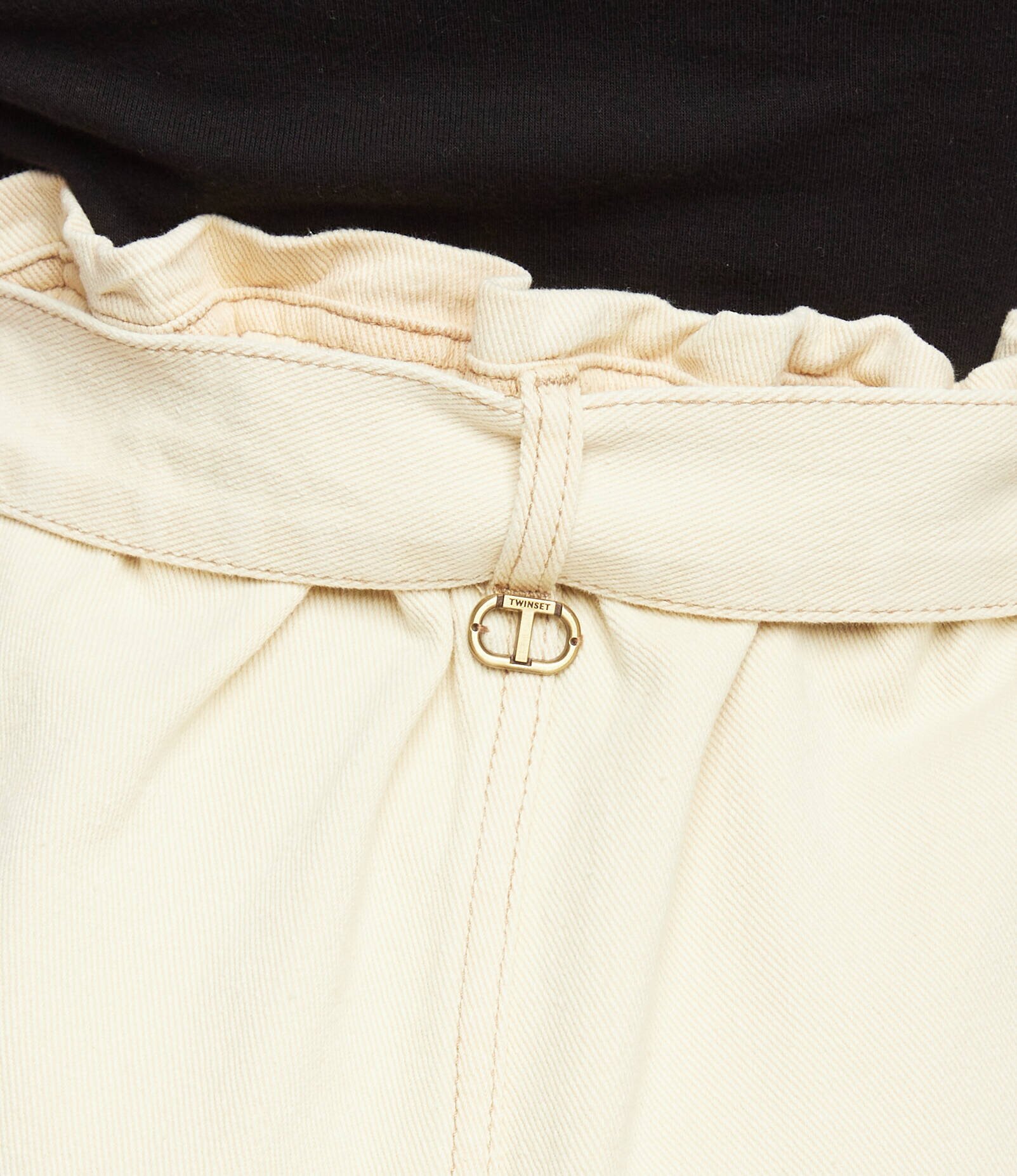 Twinset Pantaloni scurți | Regular Fit
