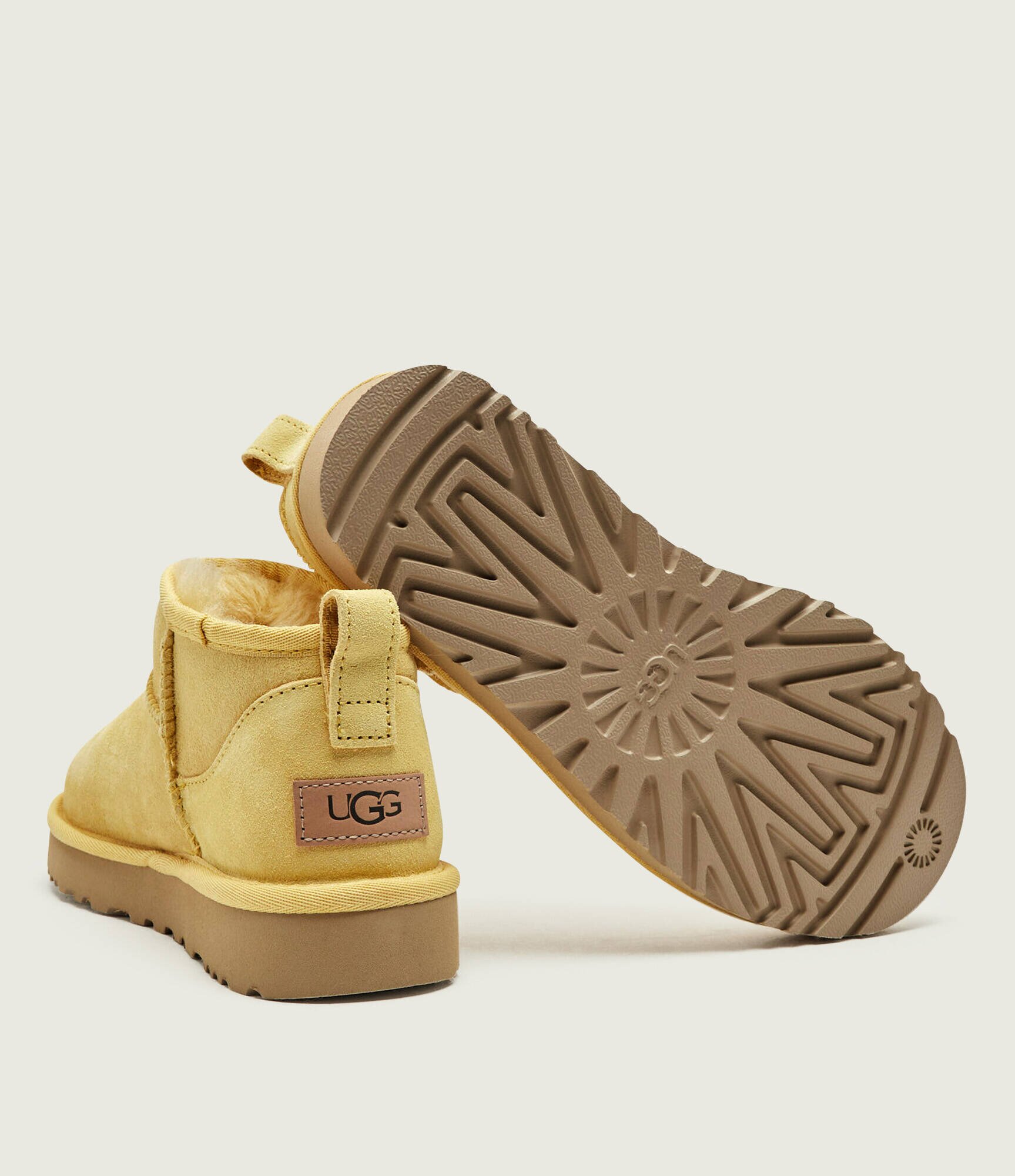 UGG Bocanci Classic Ultra Mini | piele întoarsă | lână