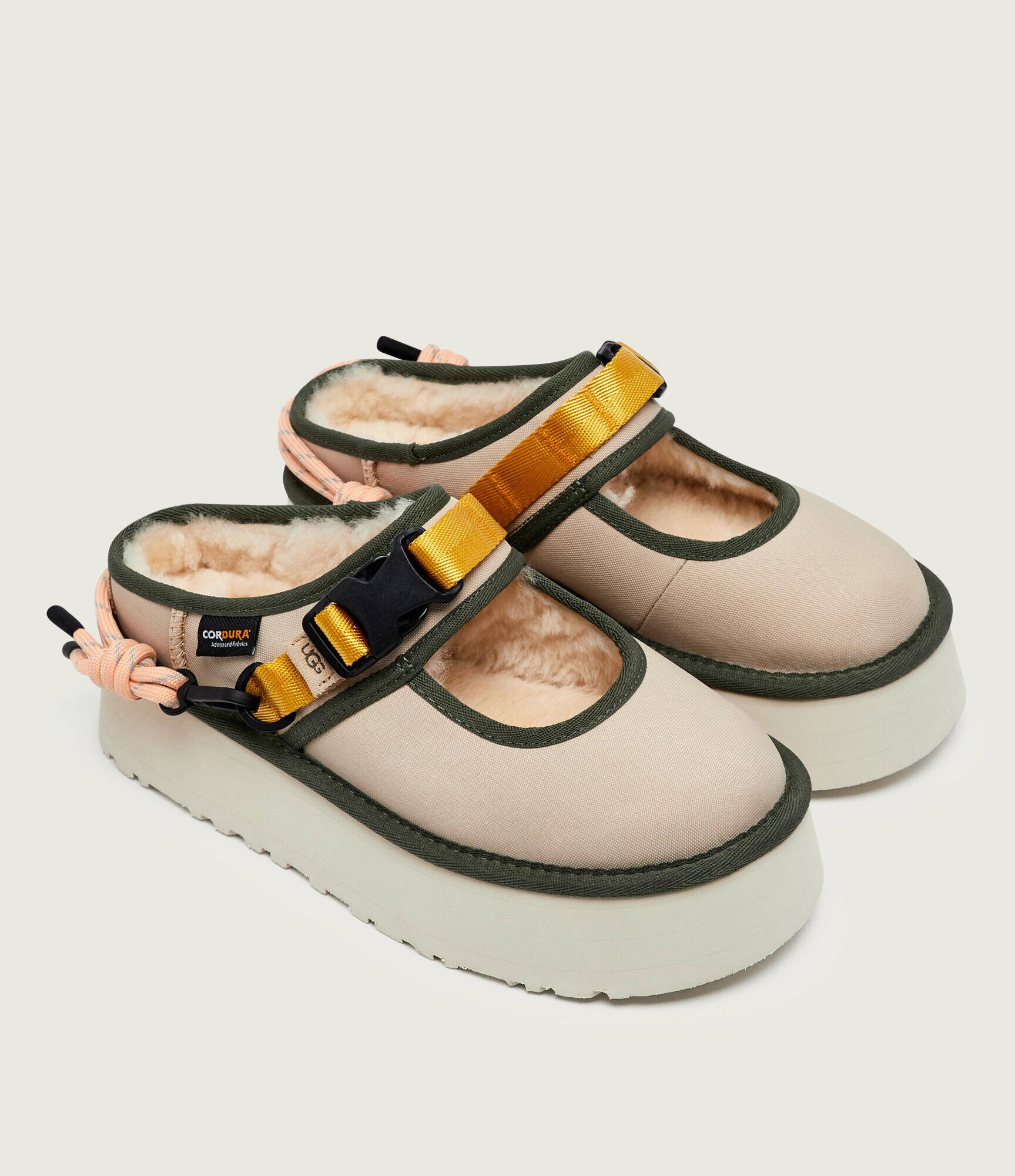 UGG Căptușite mules (încălțăminte) BEA MARY JANE WILDWOOD cu adaos de lână | CORDURA