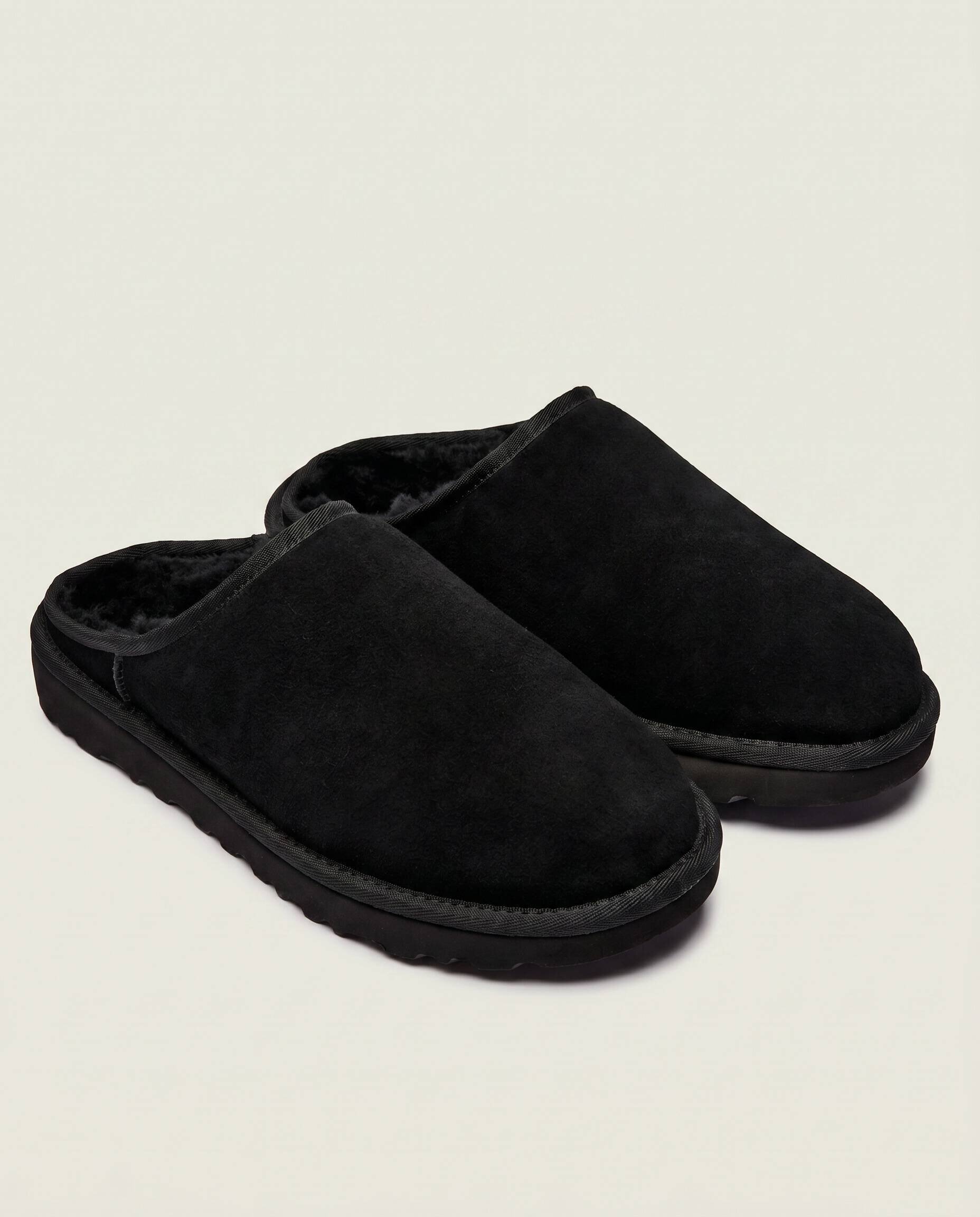 UGG Căptușite mules (încălțăminte) CLASSIC cu adaos de lână | piele întoarsă