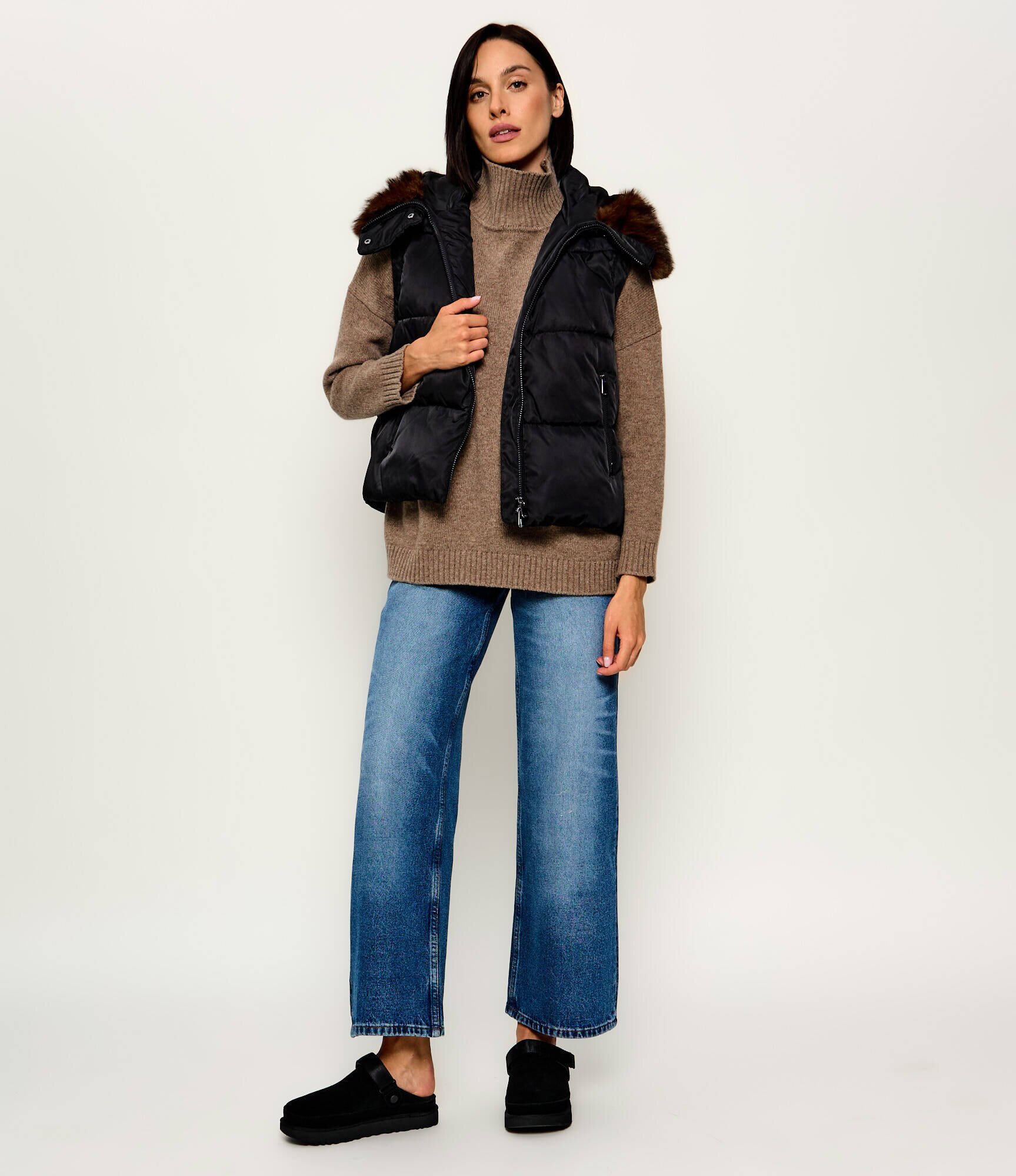UGG Mules (încălțăminte) W GOLDENSTAR CLOG | piele întoarsă