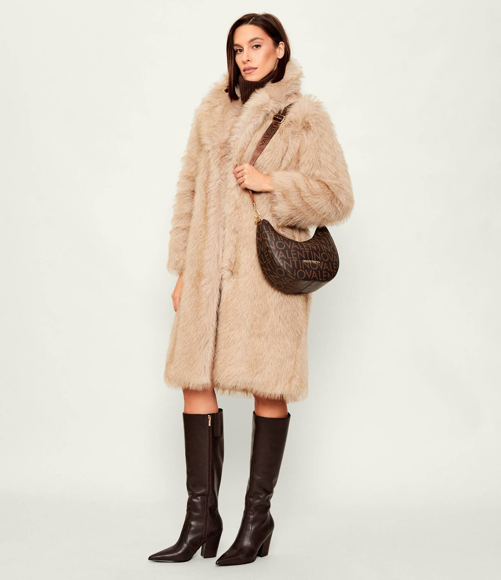 Valentino Hobo REGINA