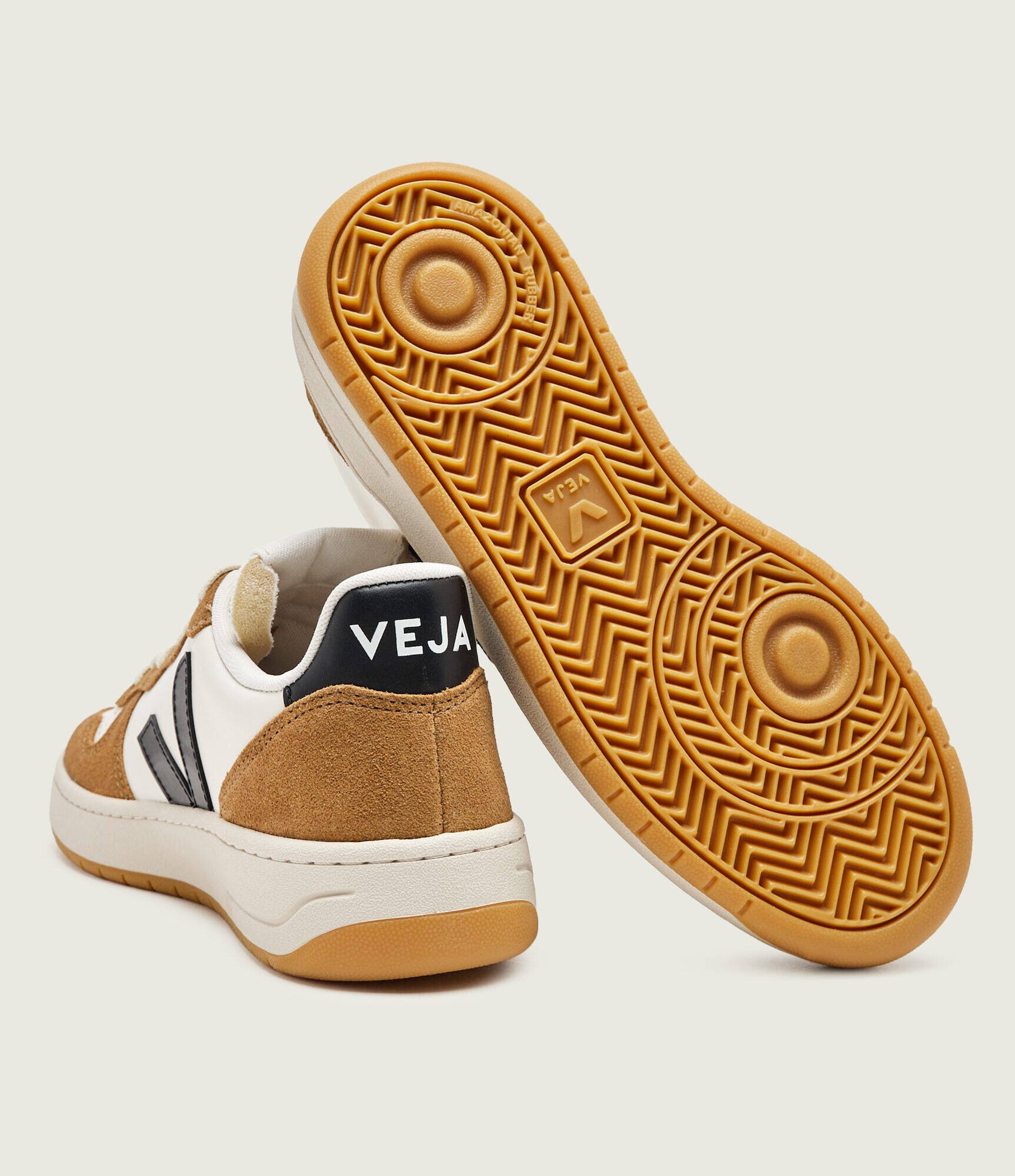 Veja Sneakers V-10 cu adaos de piele
