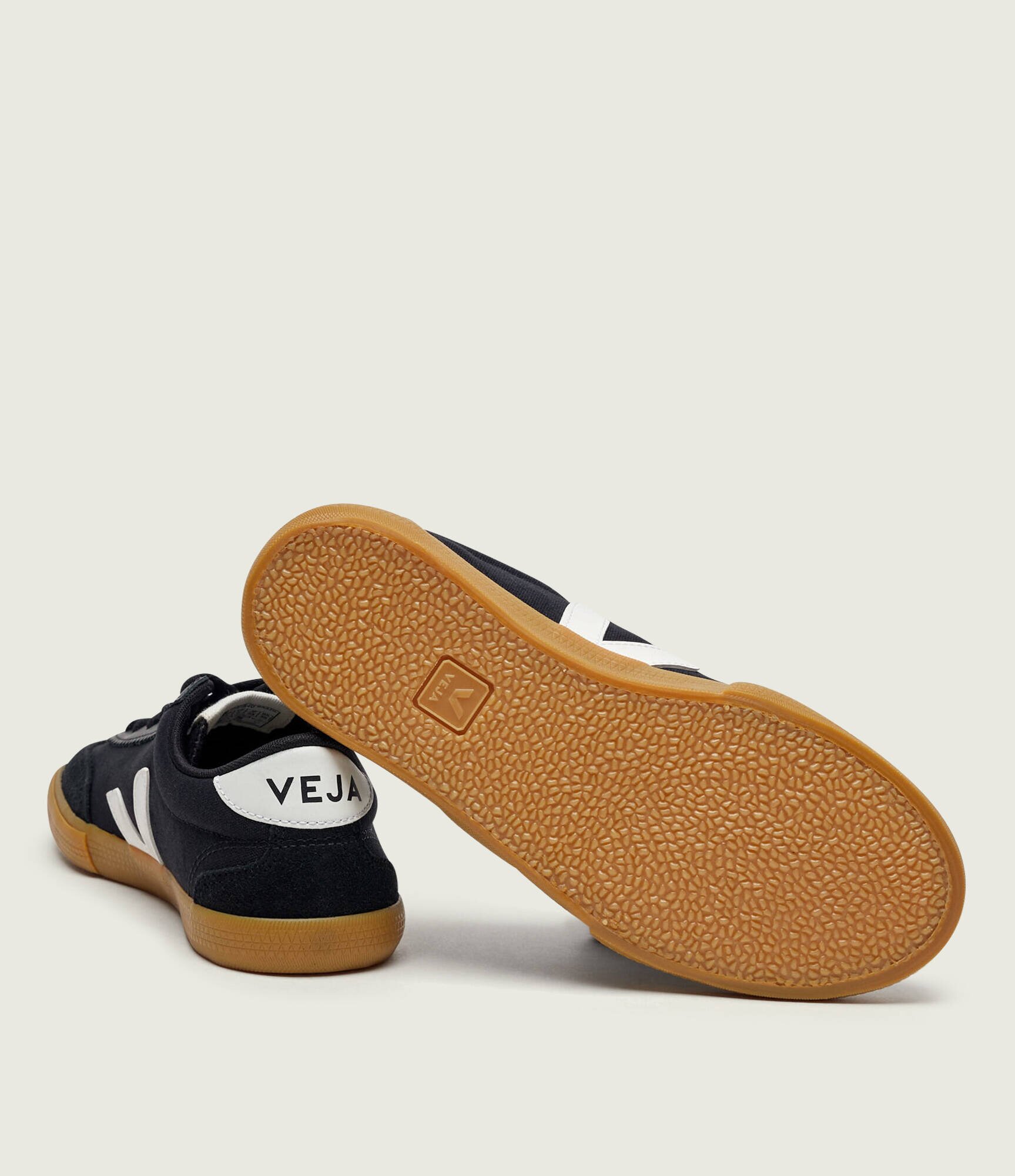 Veja Sneakers VOLLEY CANVAS | piele întoarsă