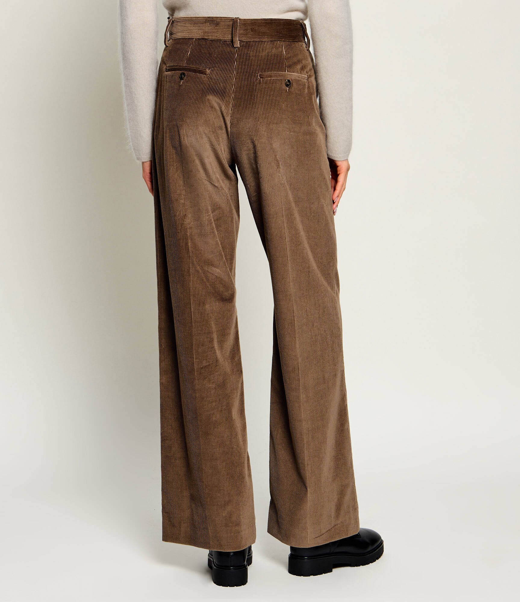 Weekend MaxMara Pantaloni Wkdtania | regular fit | catifea reiată