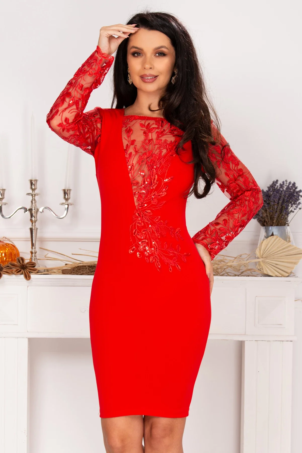 Chanttal Rochie de ocazie Odette rosie cu aplicatii brodate
