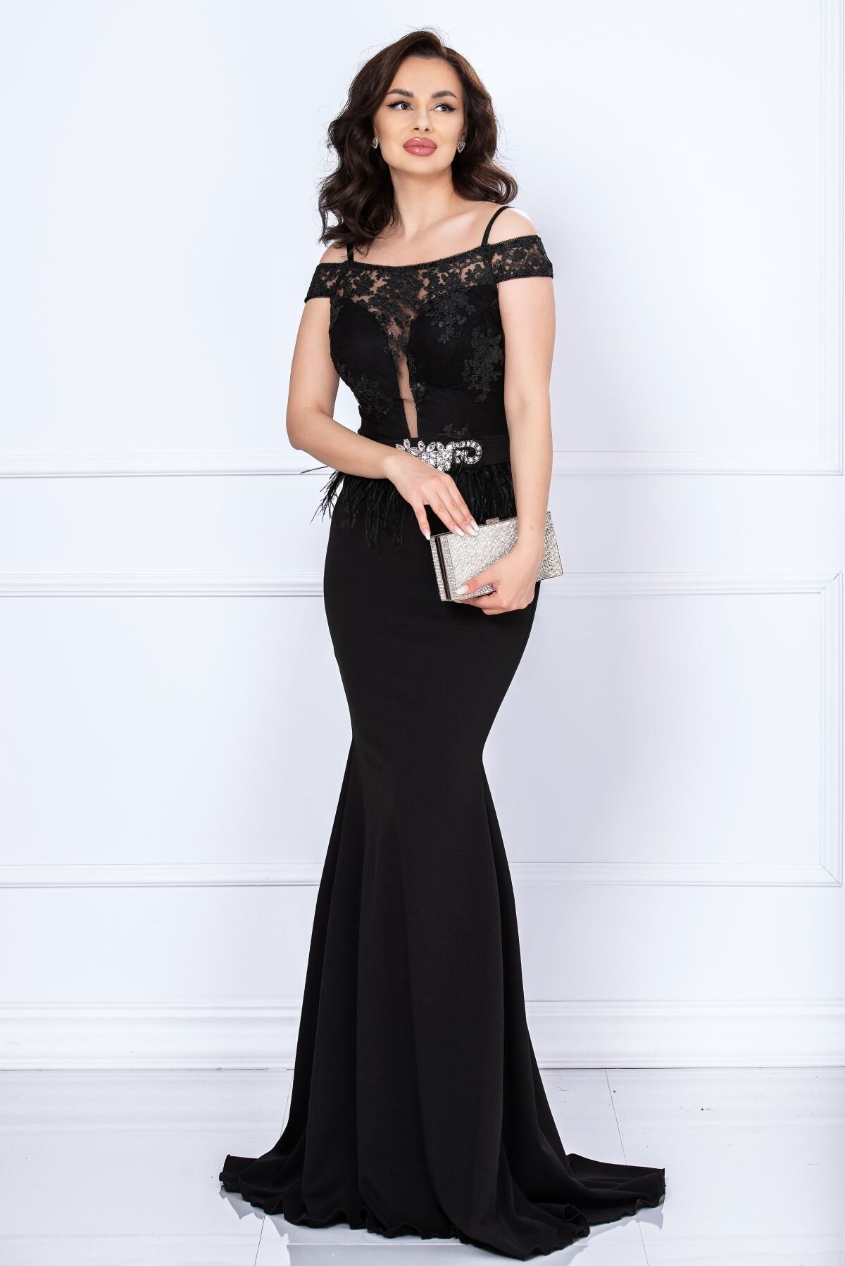Chanttal Rochie de seara tip sirena Renata neagra cu broderie si fulgi