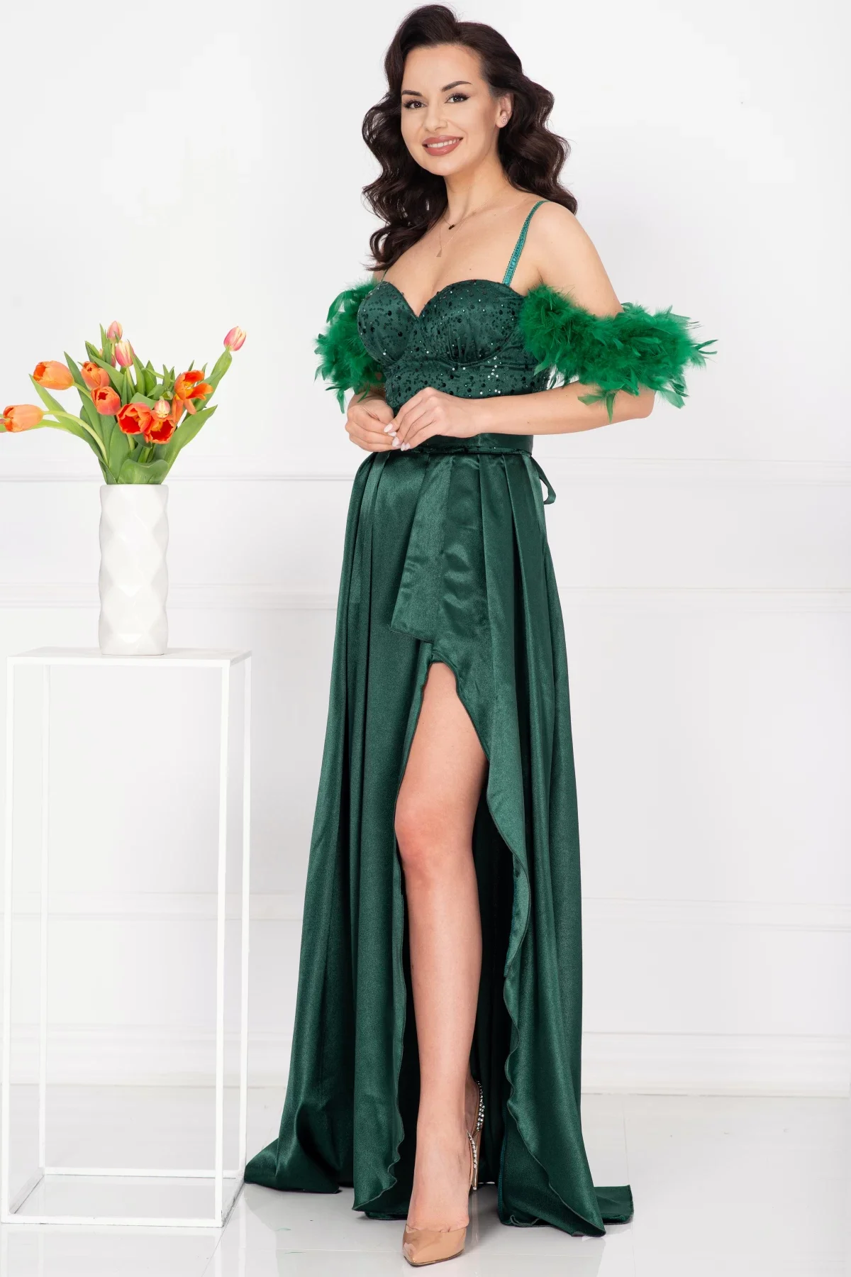 Chanttal Rochie de seara verde Valeria din tafta cu paiete si fulgi