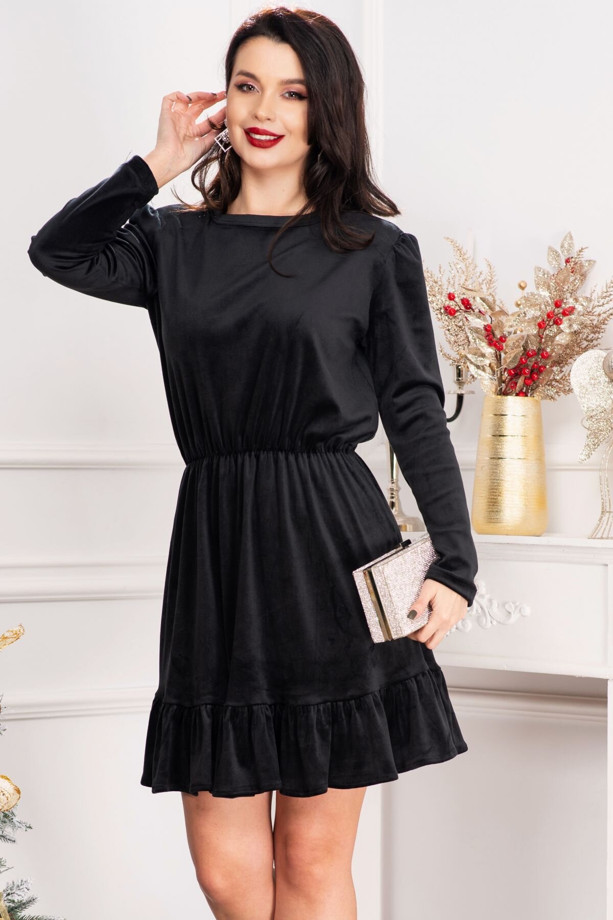 Chanttal Rochie in clos Cherry din catifea neagra cu volanas